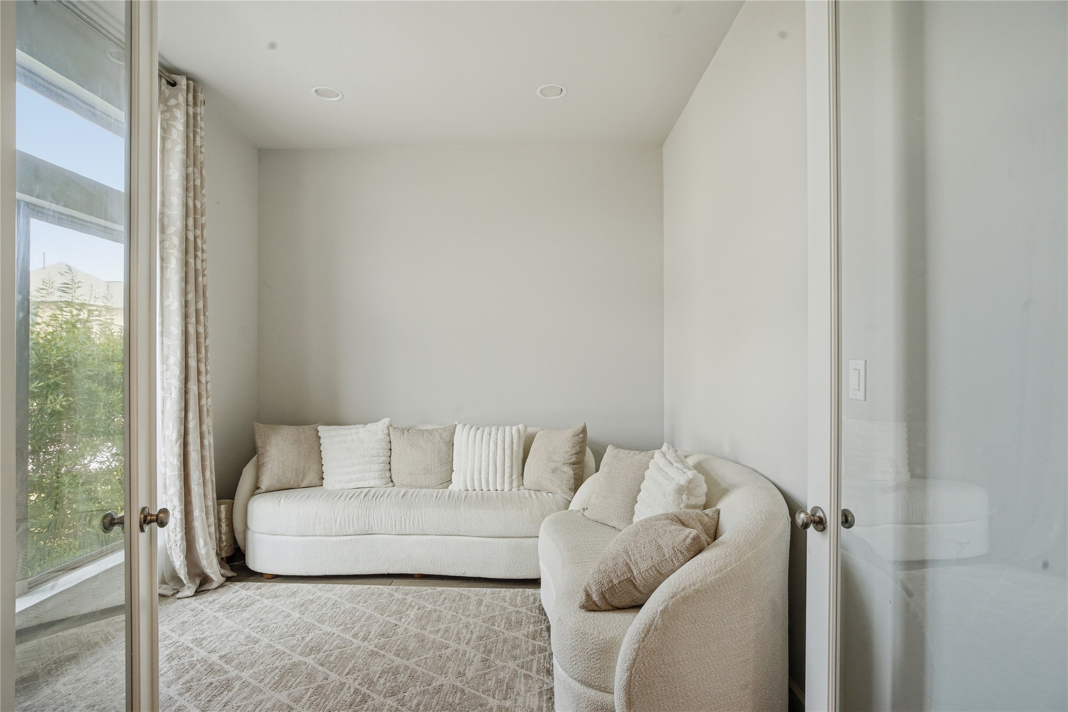 10022 Starry Night Lane Property Photo 3