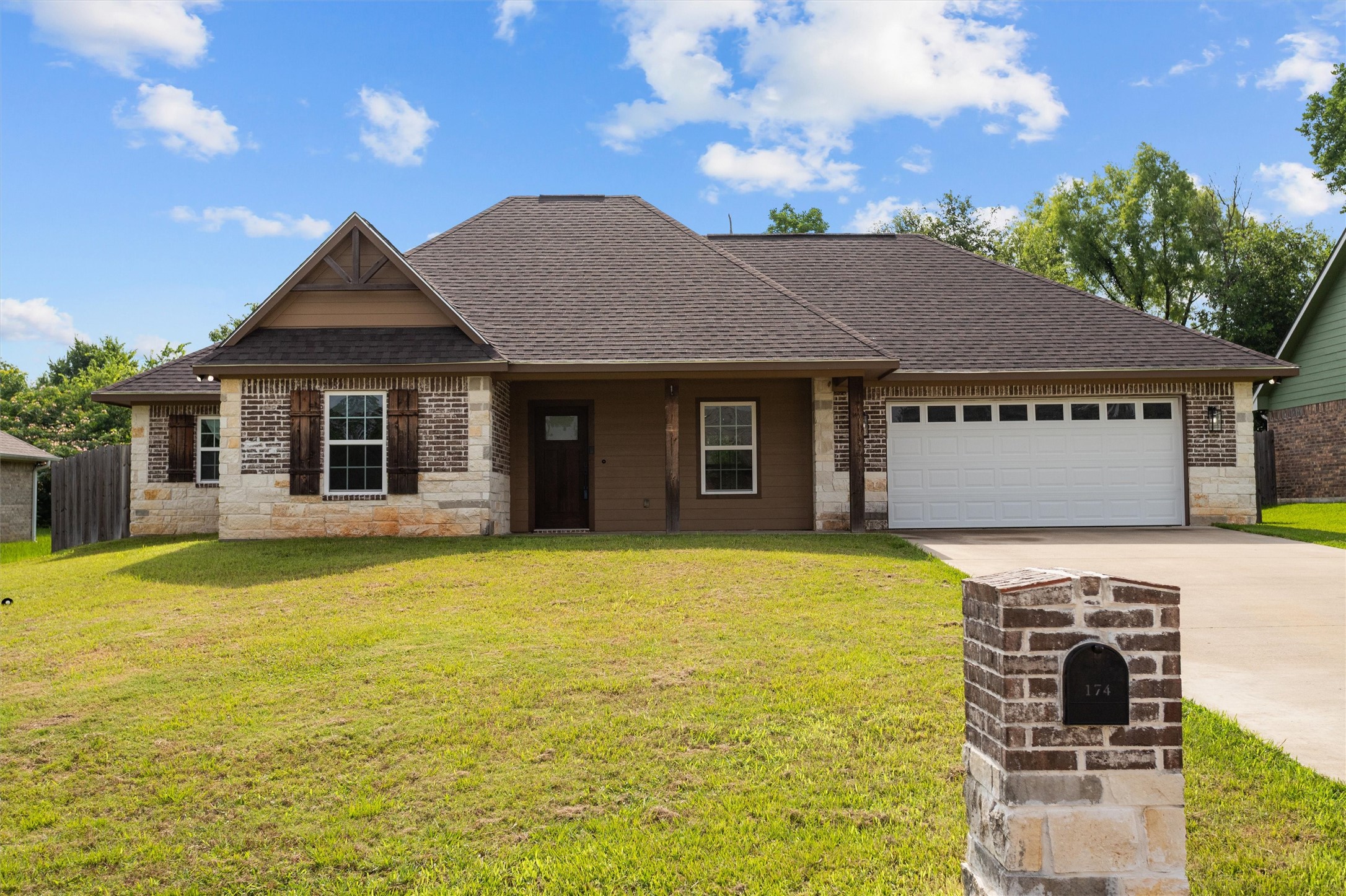 174 Cedar Hill Loop Property Photo 1