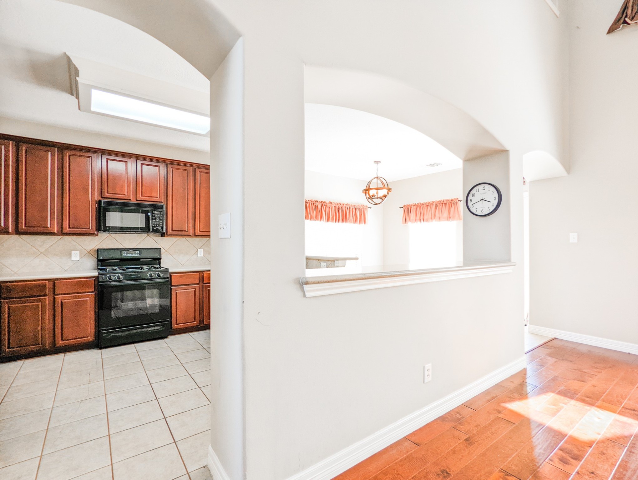 23727 Hackberry Drive Property Photo 5
