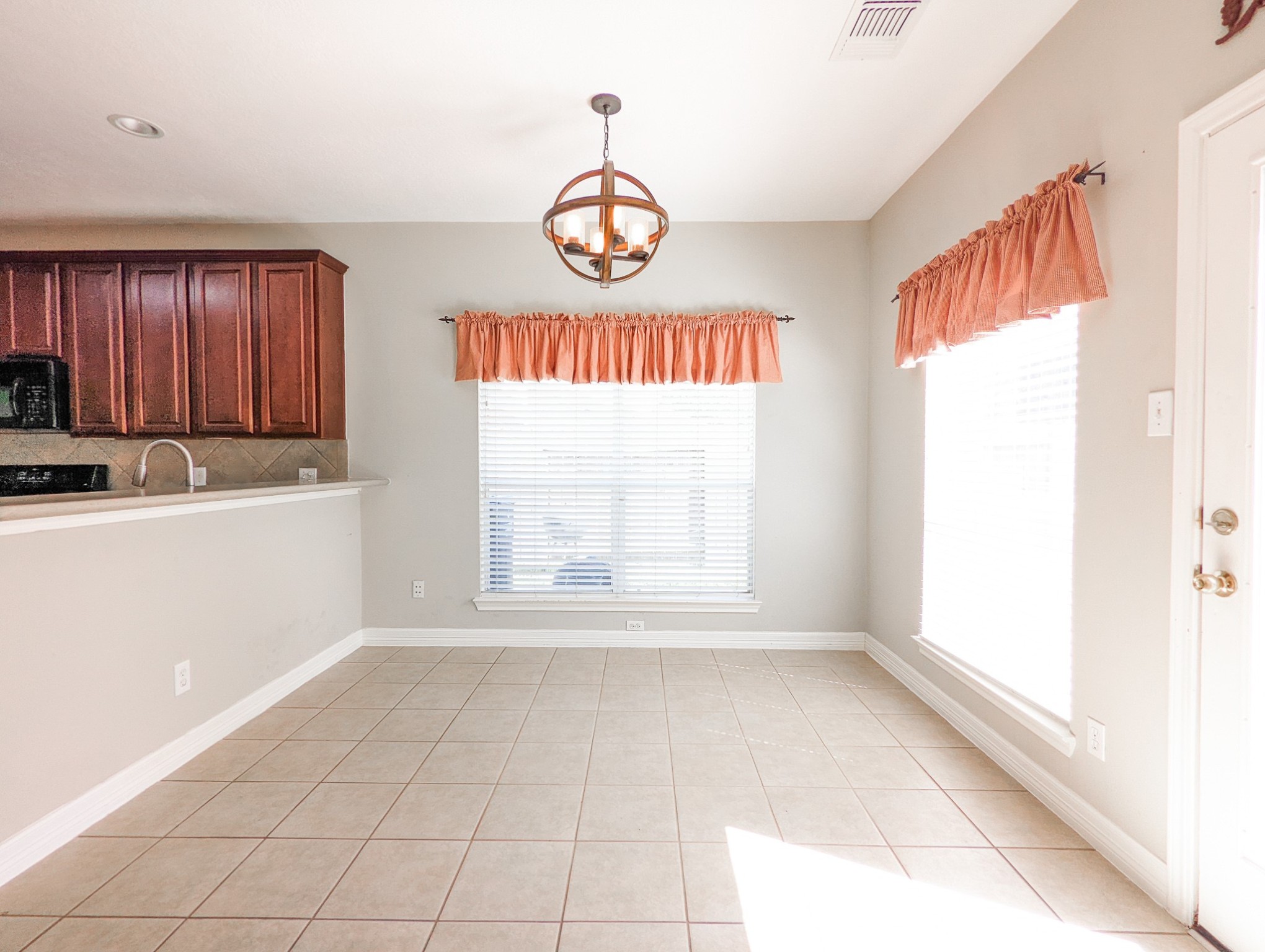 23727 Hackberry Drive Property Photo 9