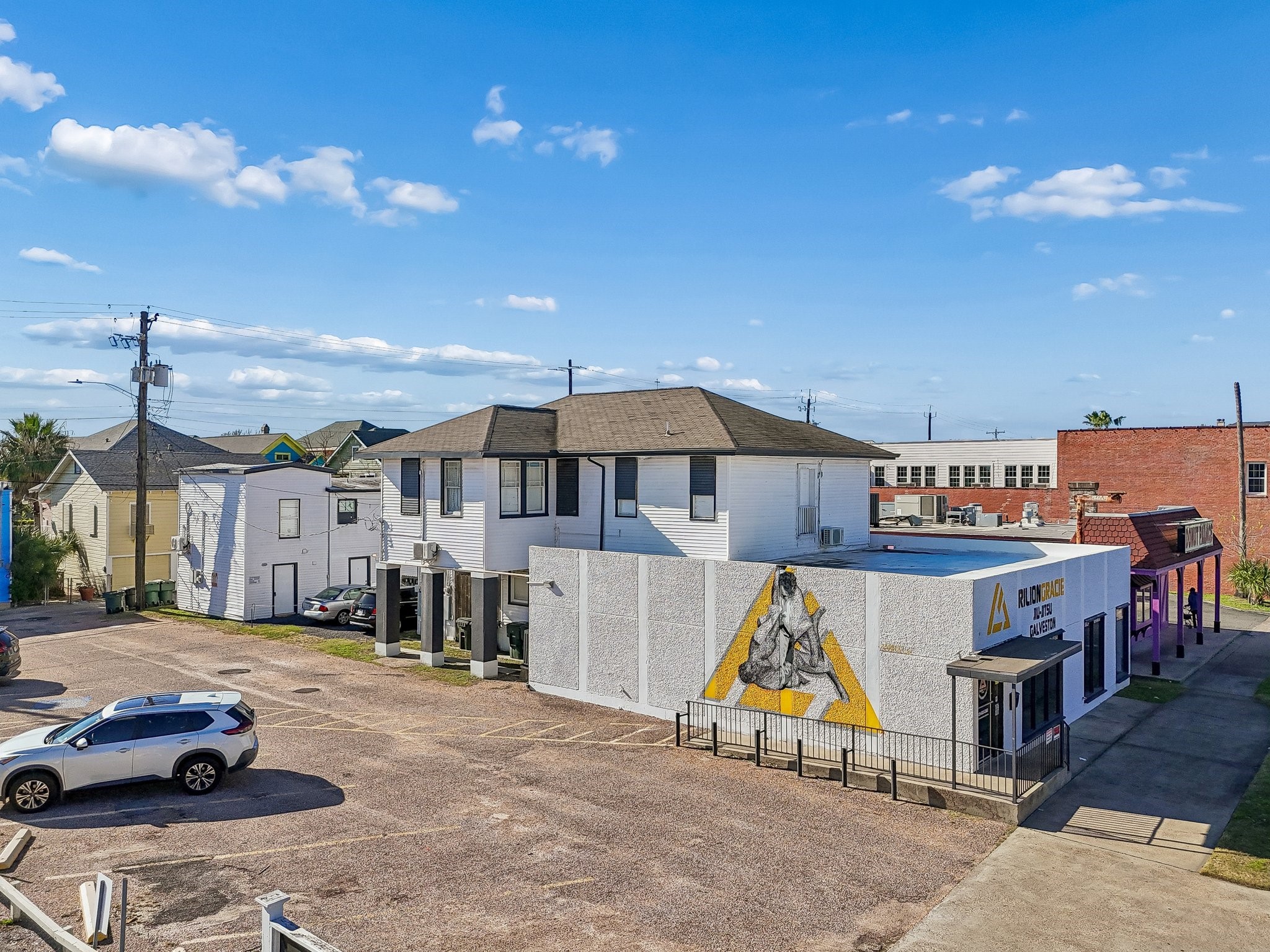 2115 Broadway Avenue J Property Photo