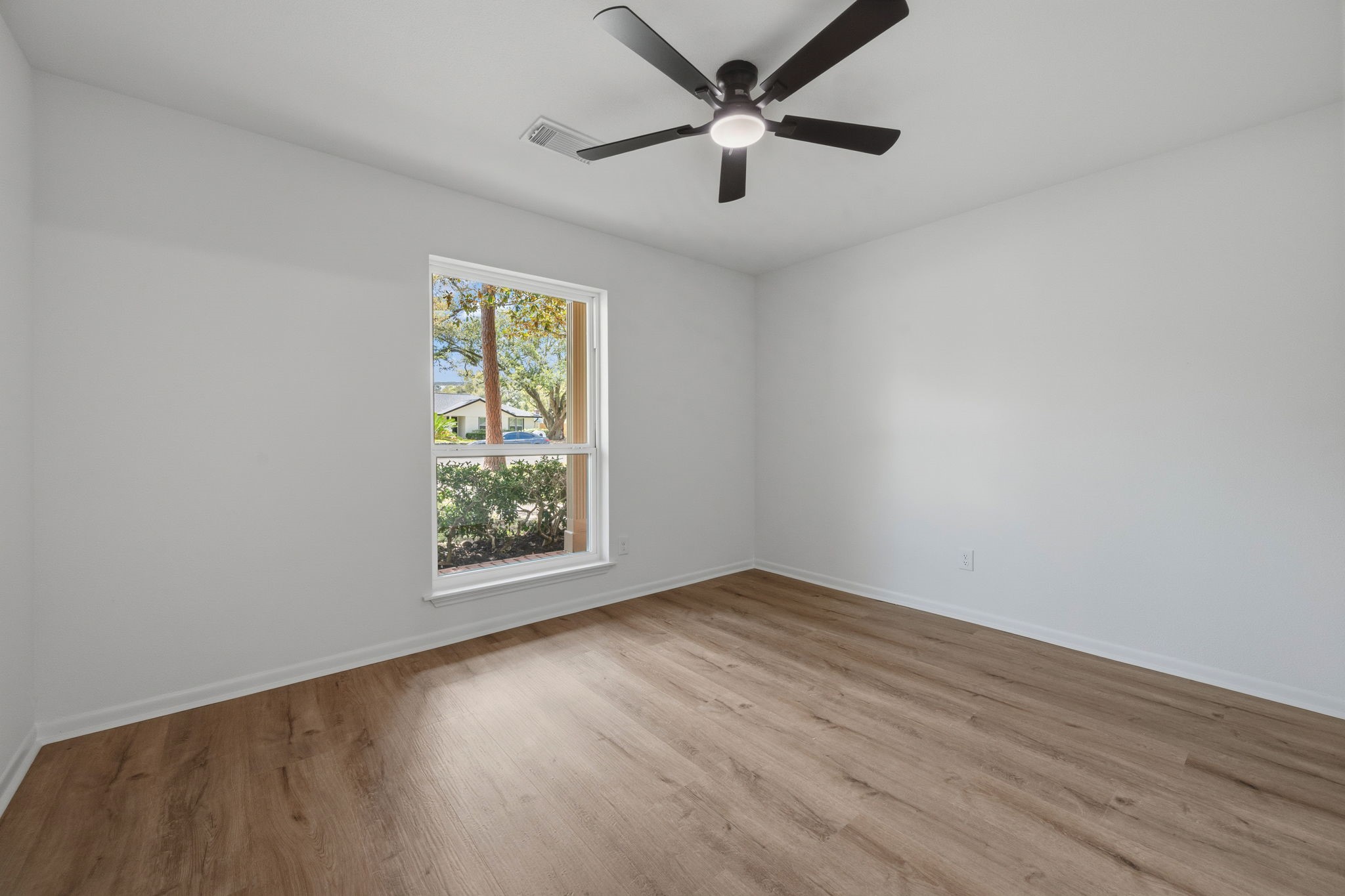 210 Ridgemont Drive Property Photo 15