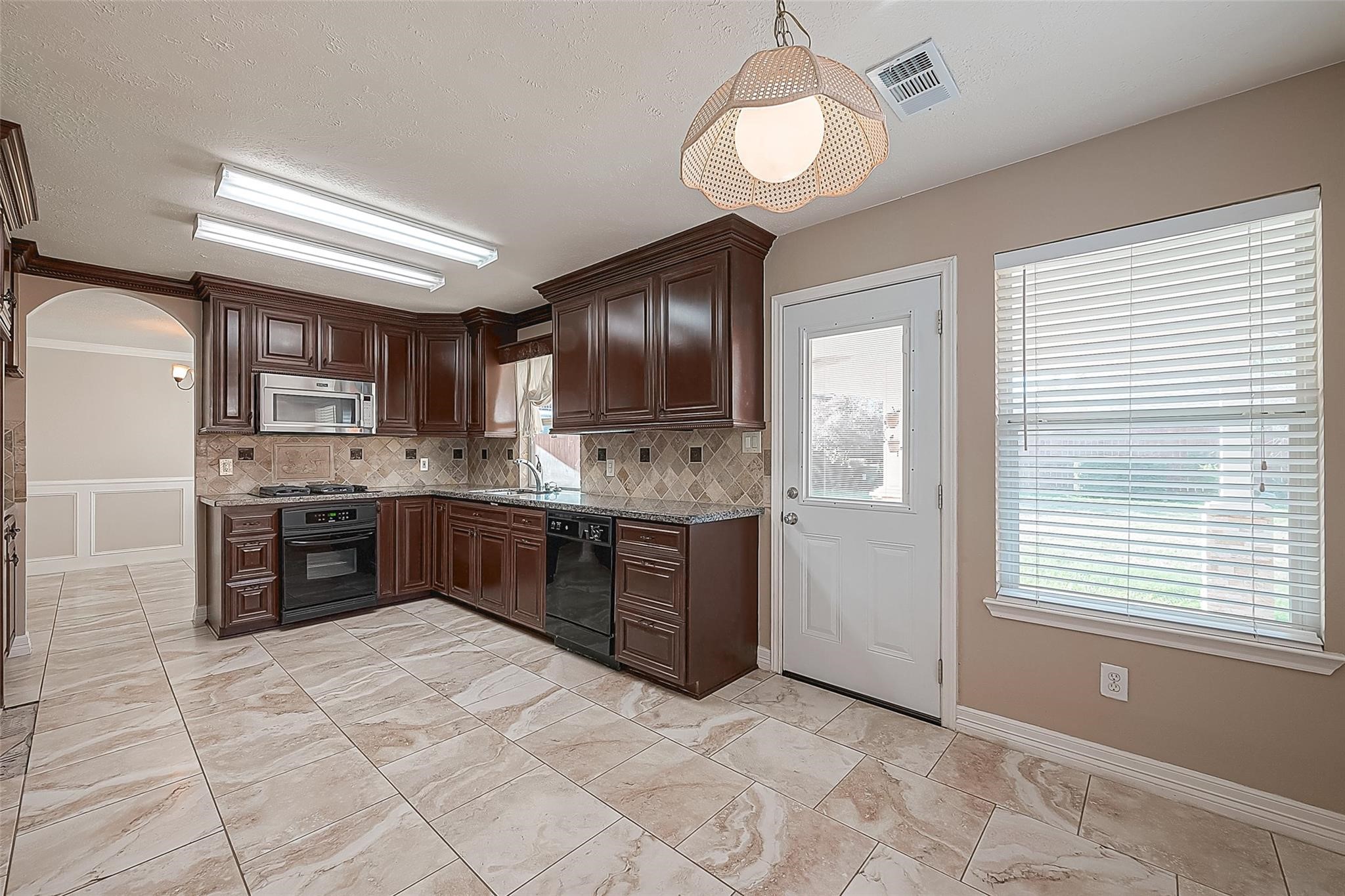 11111 Cactus Point Court Property Photo 12