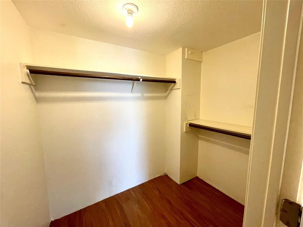 2100 Wilcrest Drive 123 Property Photo 13