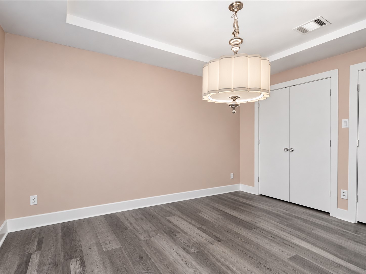 5941 South Loop E 504 Property Photo 6