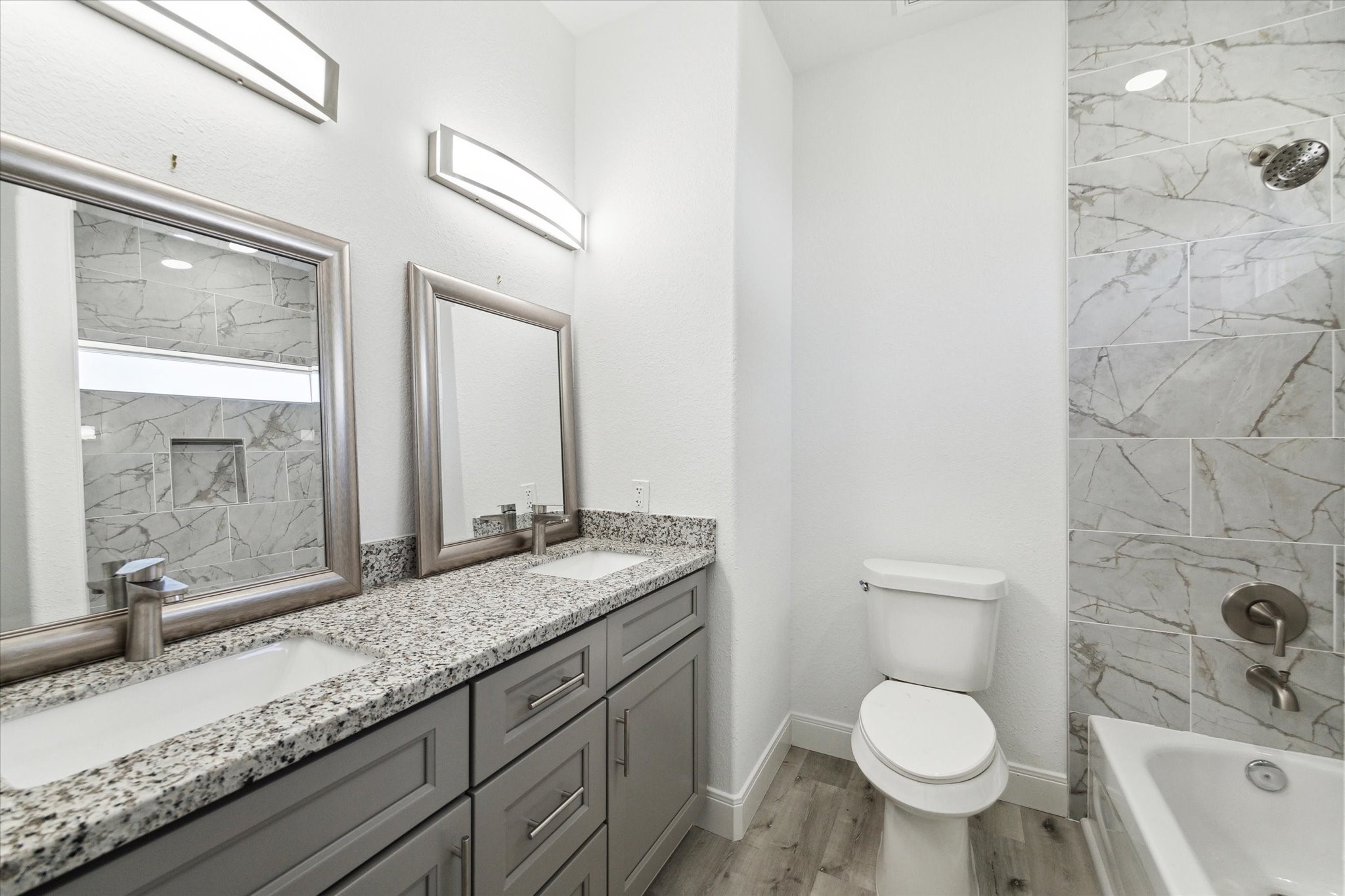122 W Mulberry Avenue Property Photo 6