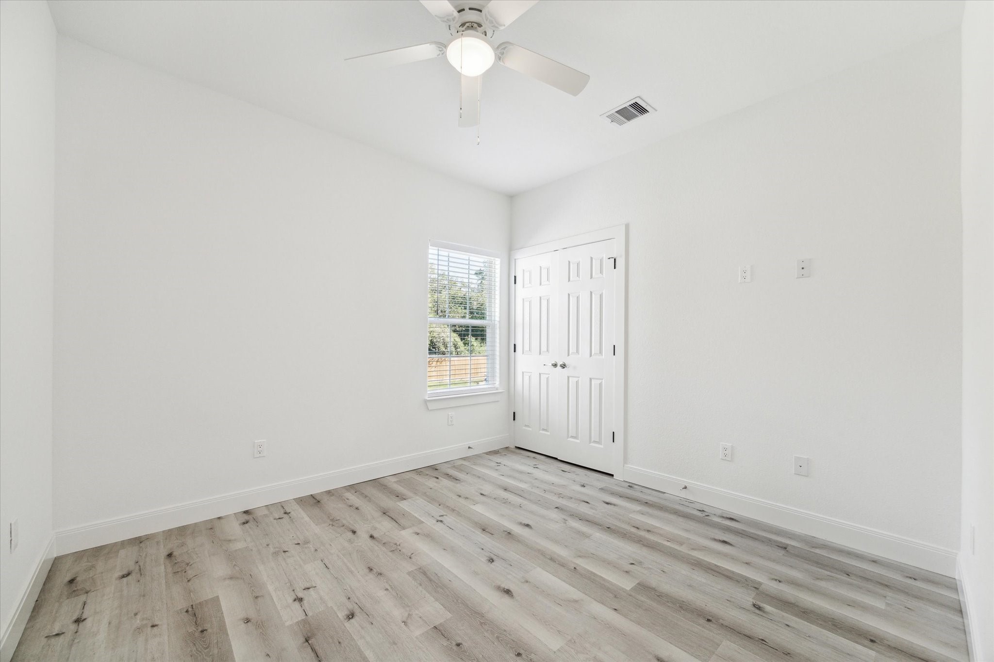 122 W Mulberry Avenue Property Photo 7