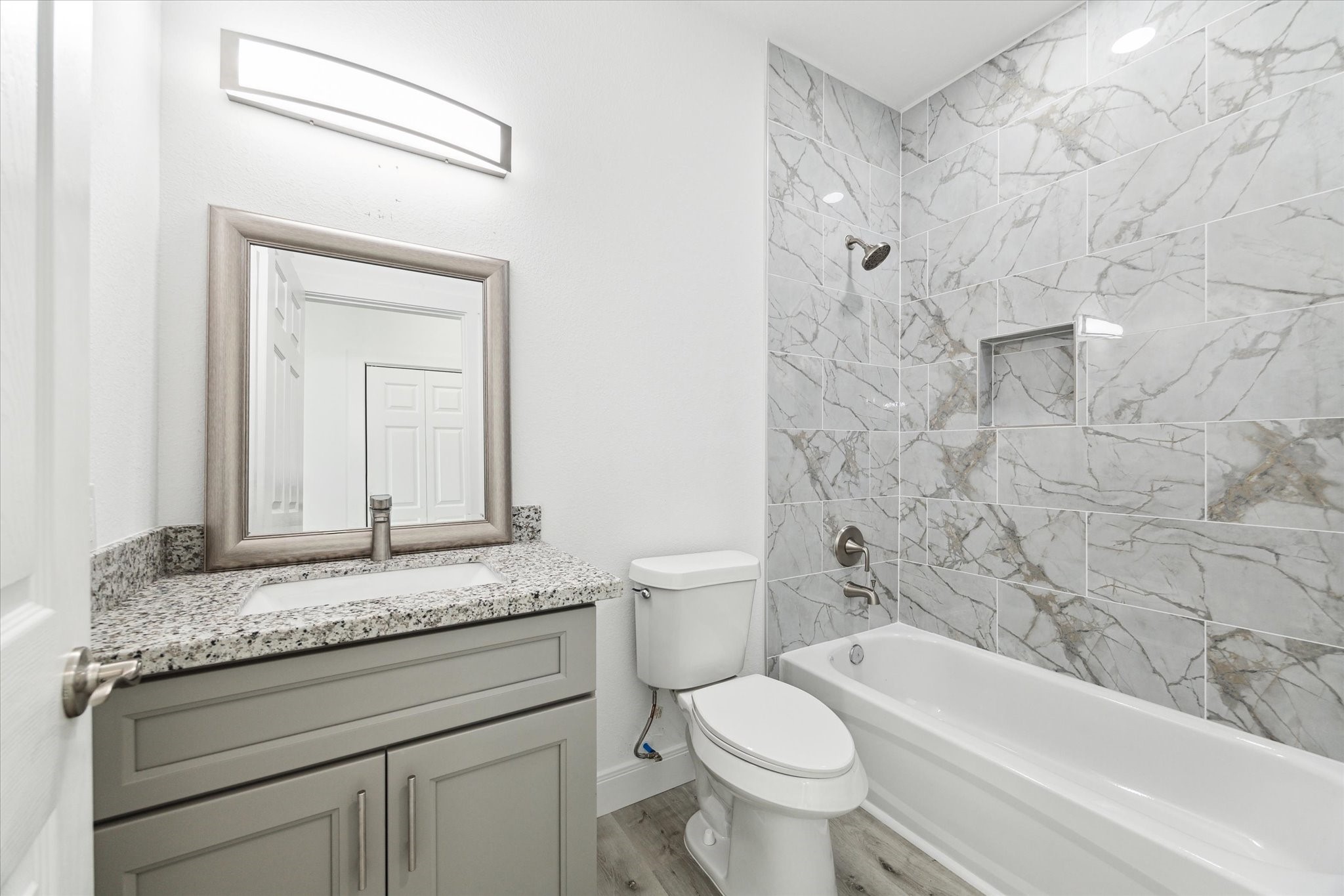122 W Mulberry Avenue Property Photo 9