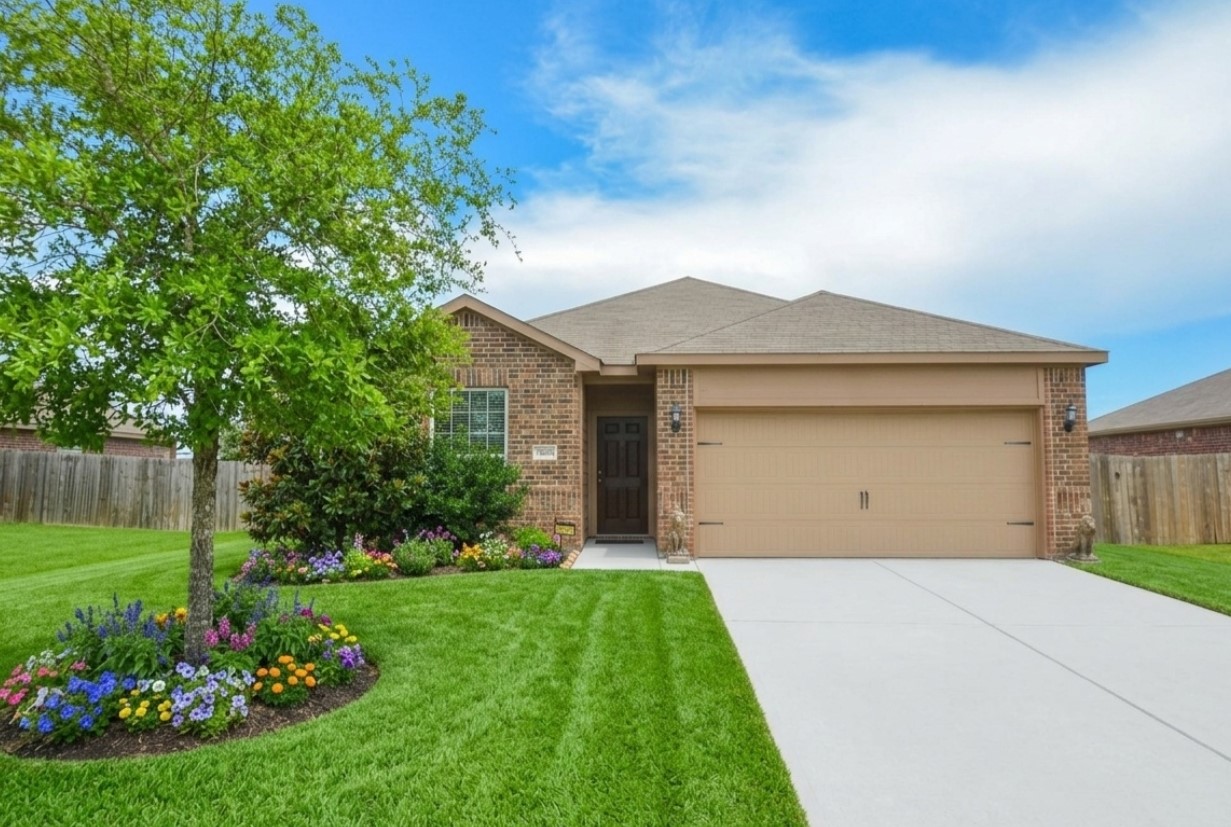 9803 Garnet Grove Drive Property Photo 3