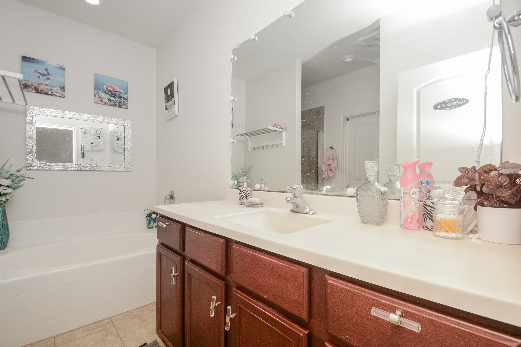 9803 Garnet Grove Drive Property Photo 15