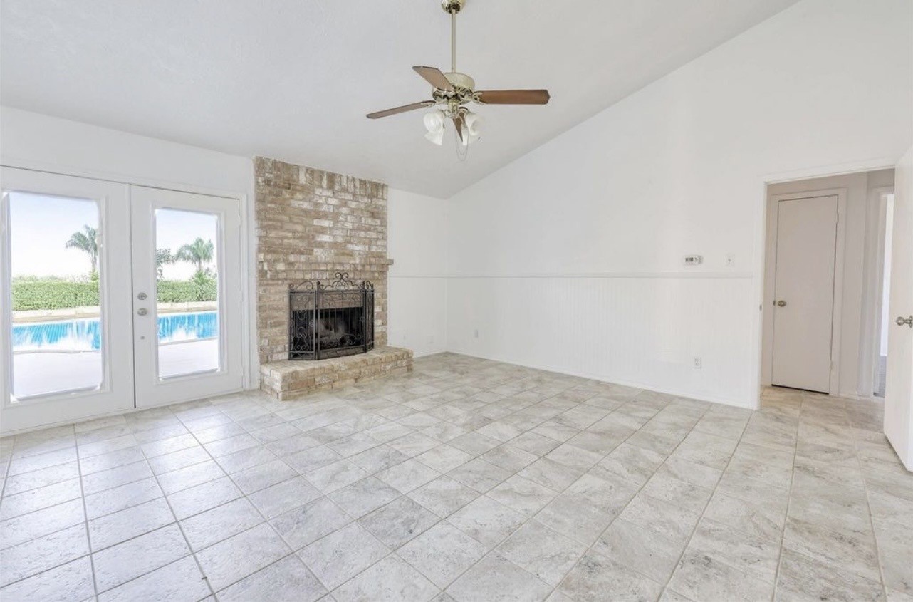 3610 Acorn Springs Lane Property Photo 6