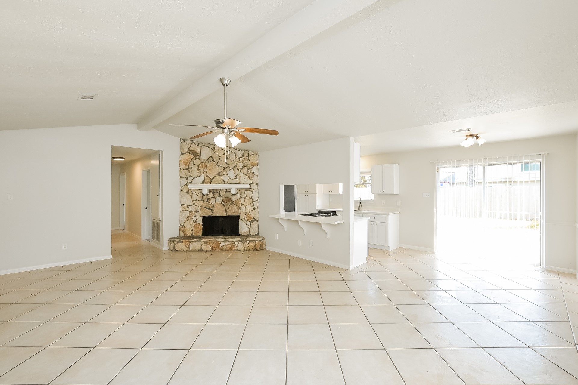 3210 Glen Spring Drive Property Photo 5