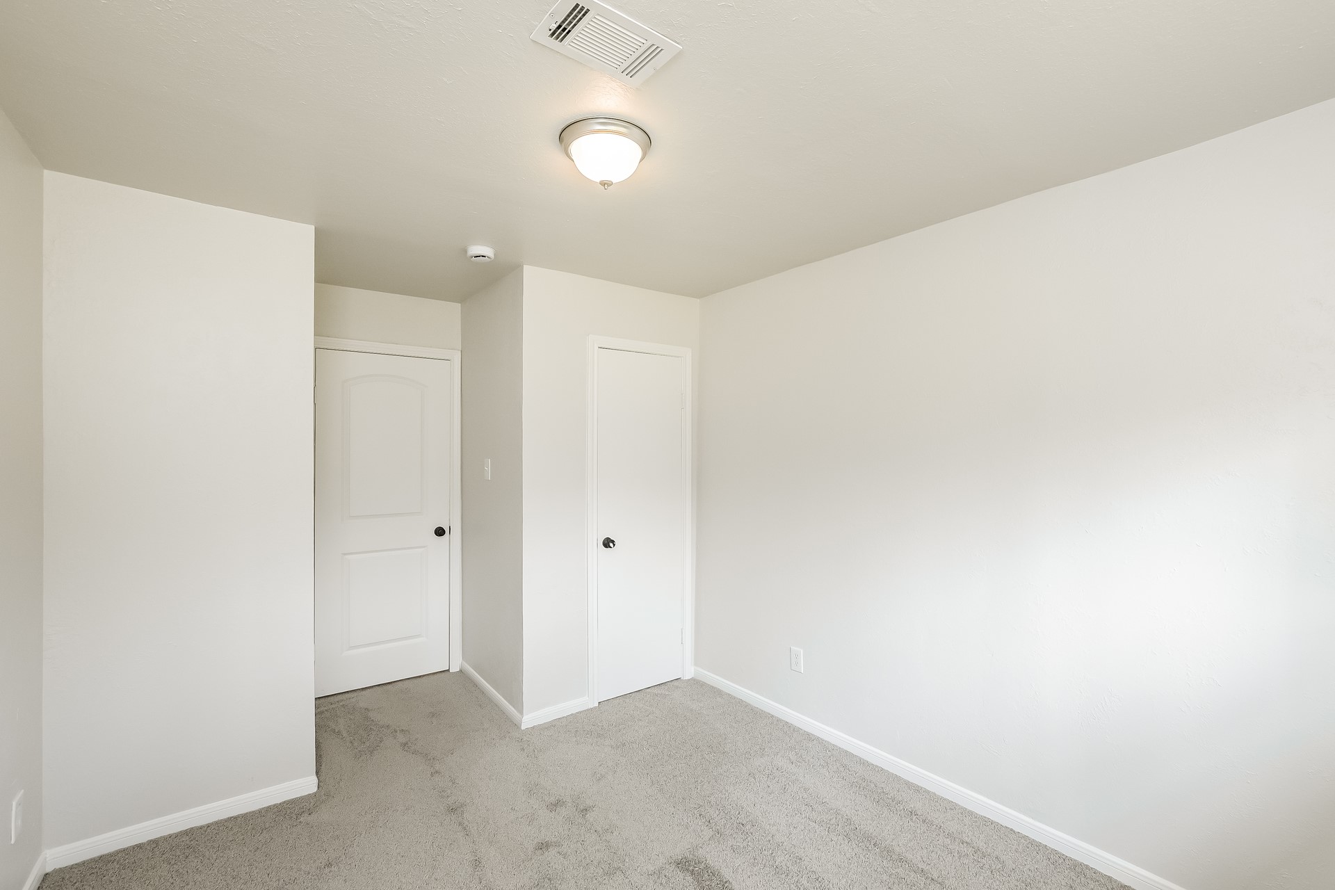 3210 Glen Spring Drive Property Photo 16