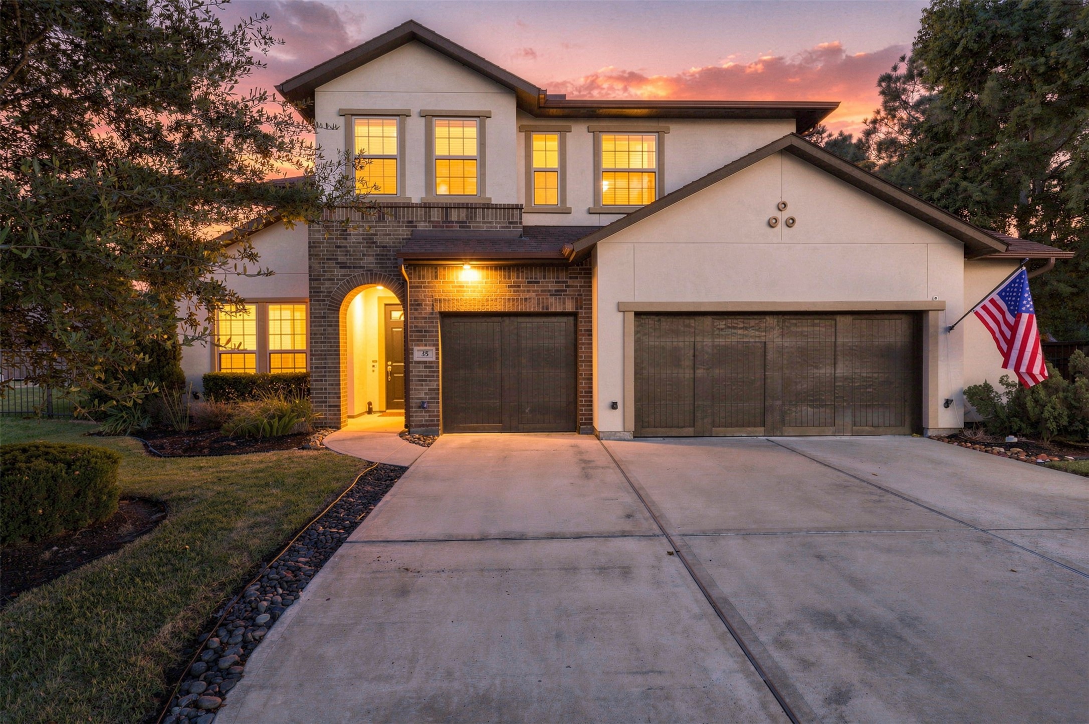 35 Gracenote Place Property Photo 1