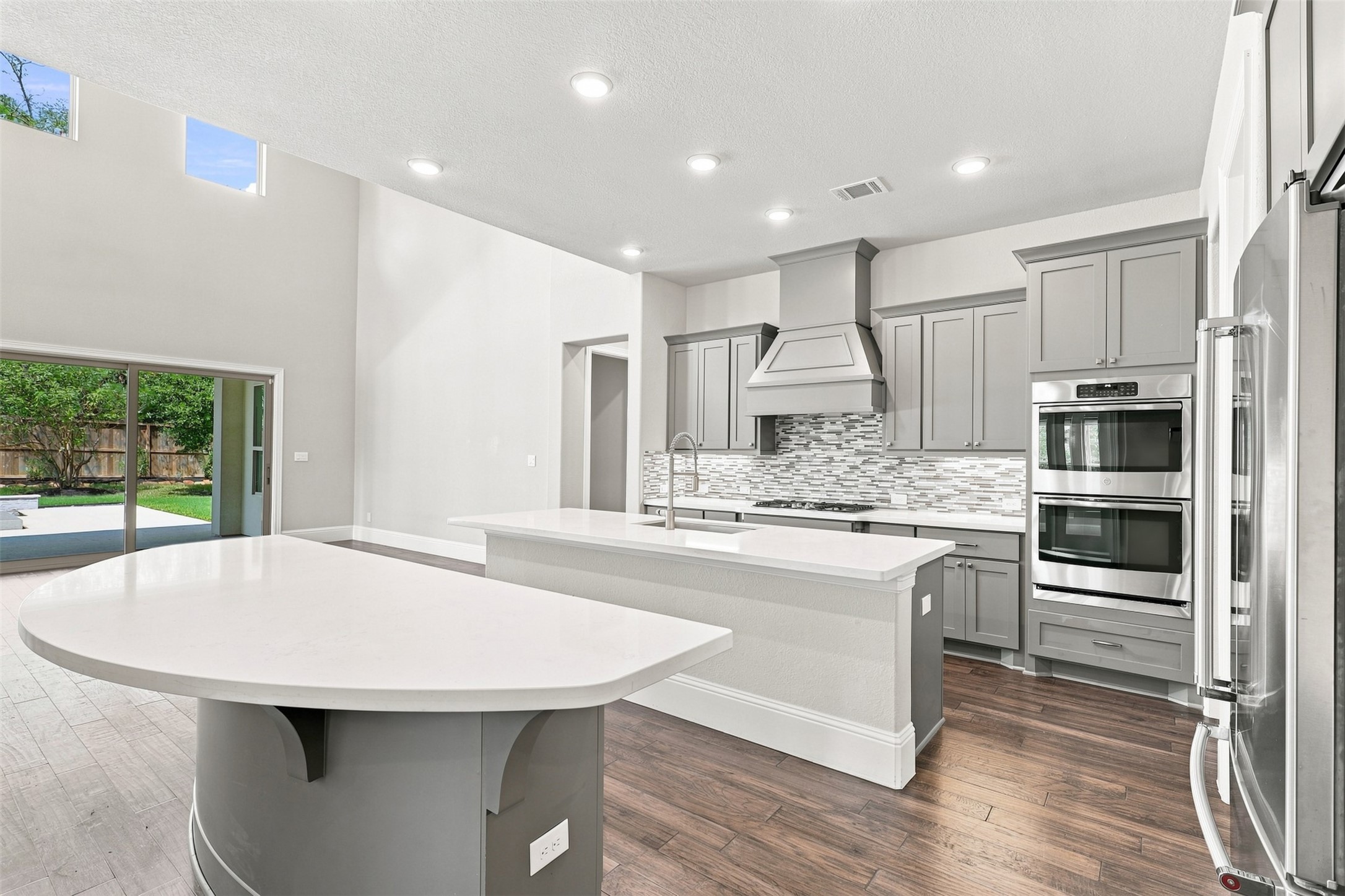35 Gracenote Place Property Photo 7