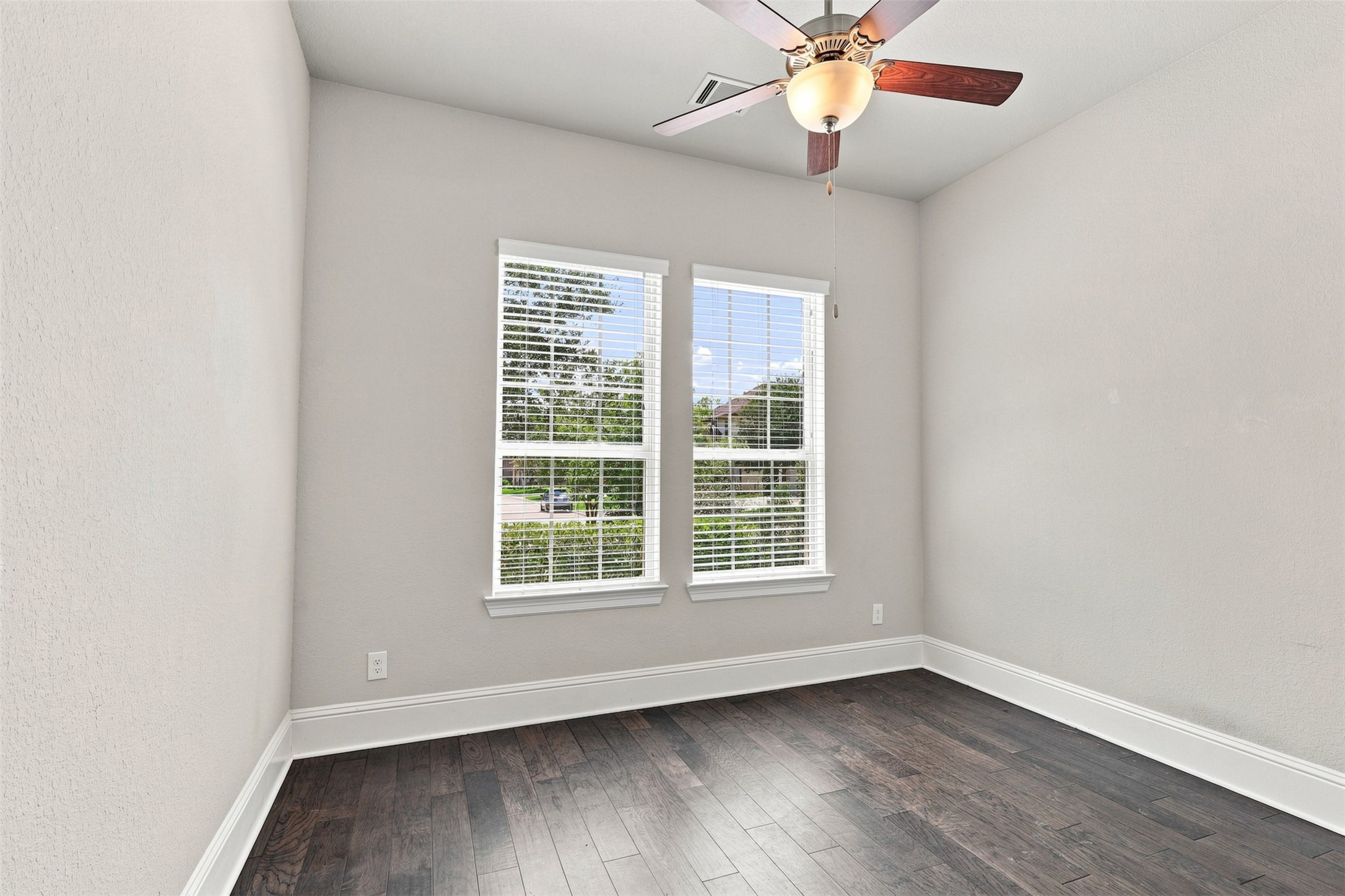 35 Gracenote Place Property Photo 16