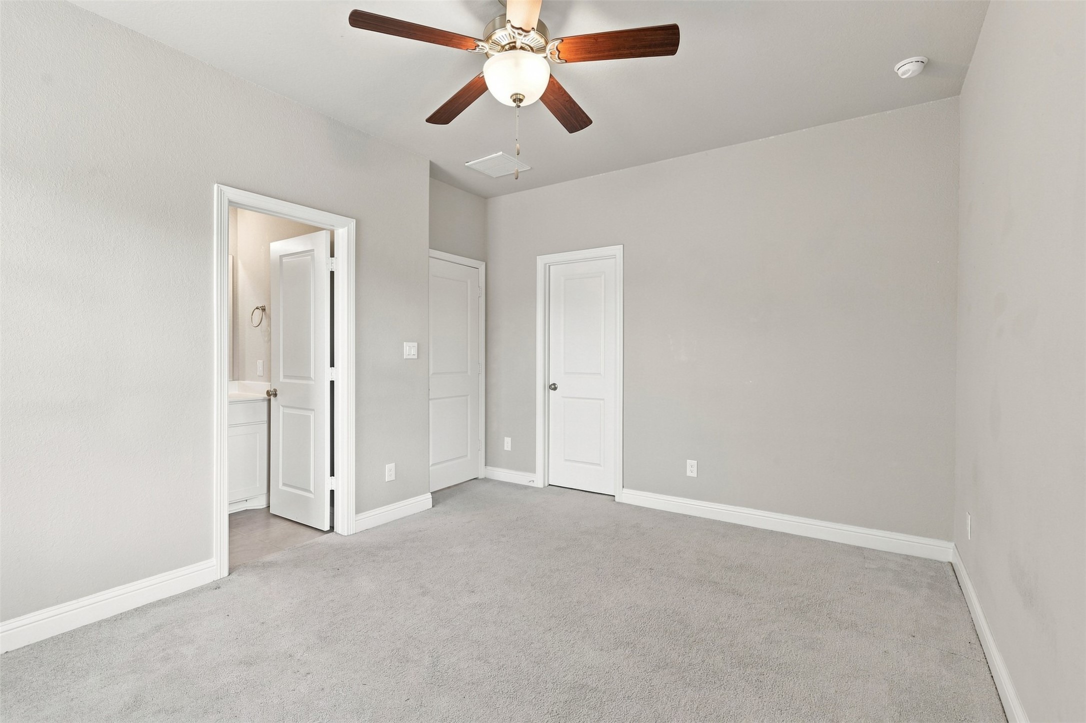 35 Gracenote Place Property Photo 28