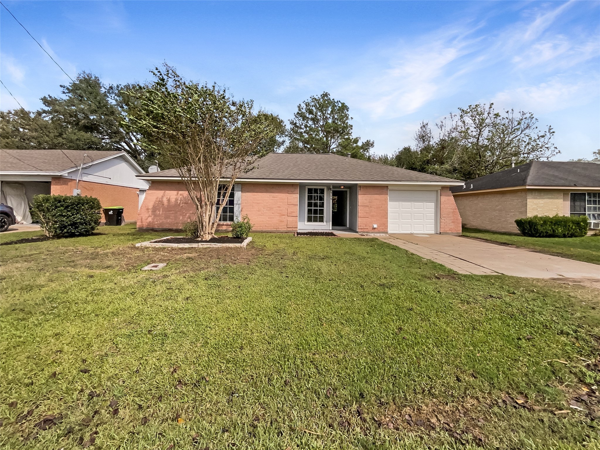8719 Noble Street Property Photo 1