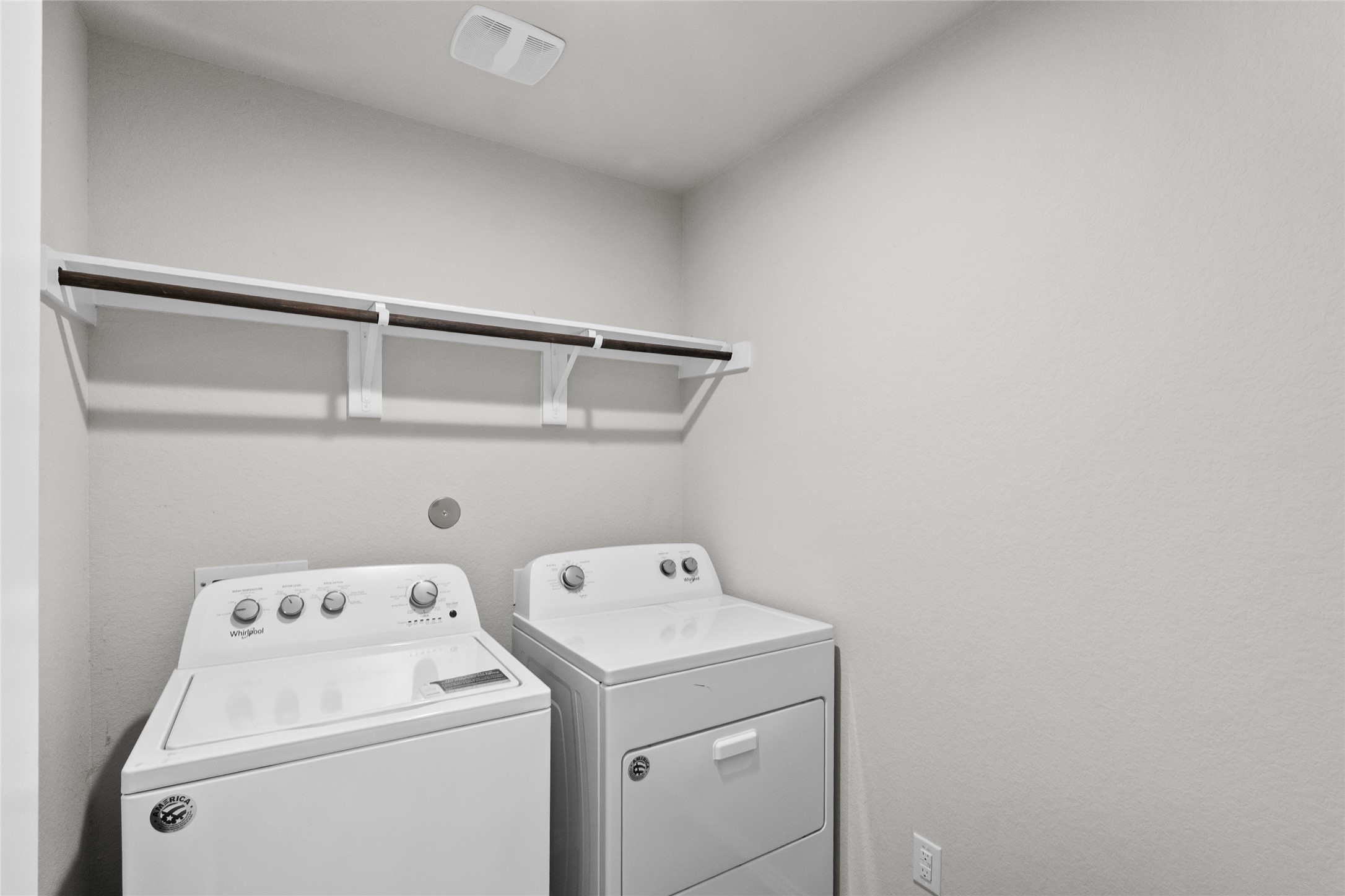 16905 Rich Pines Drive Property Photo 17