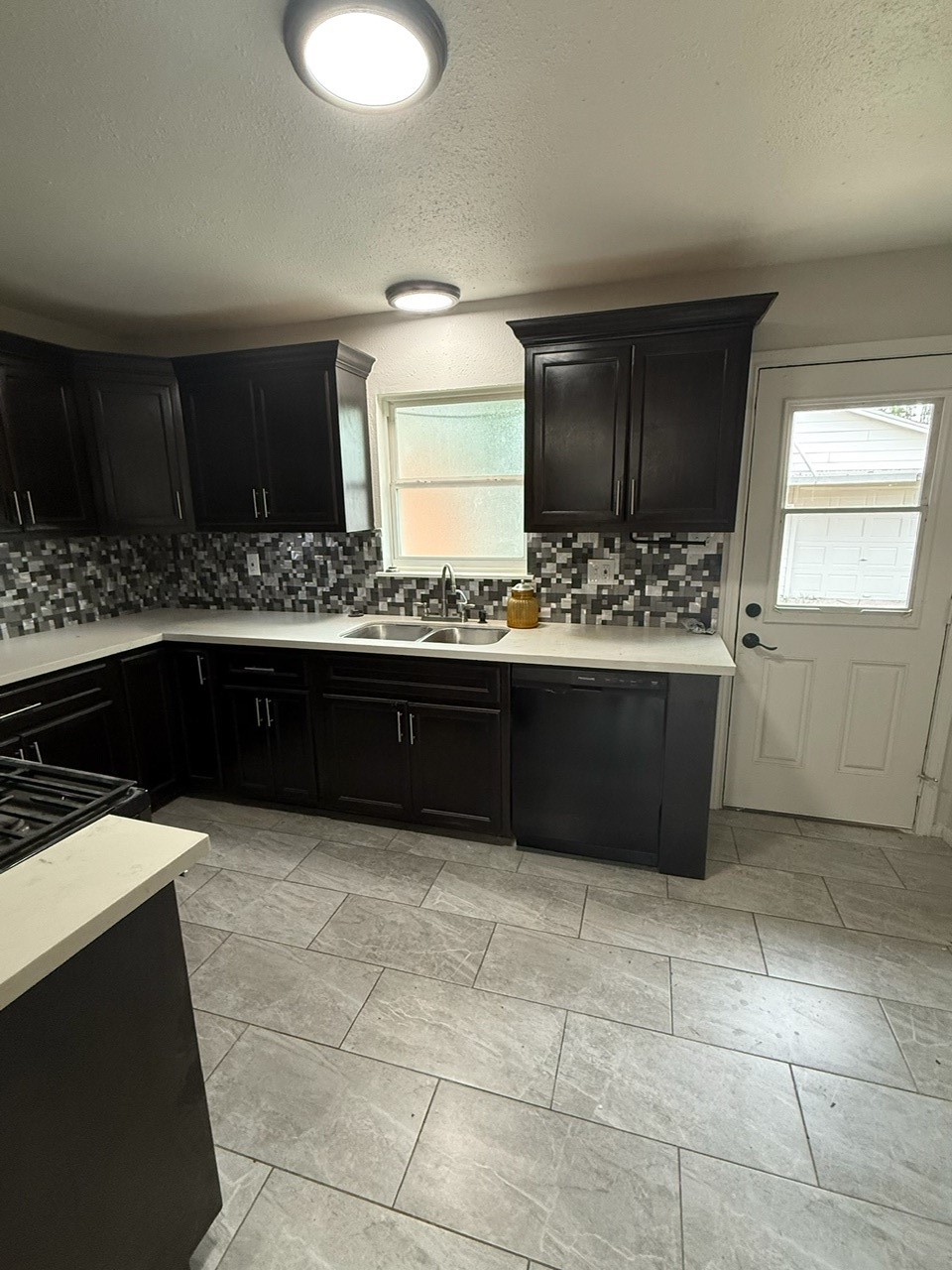 606 Wisconsin Street Property Photo 1