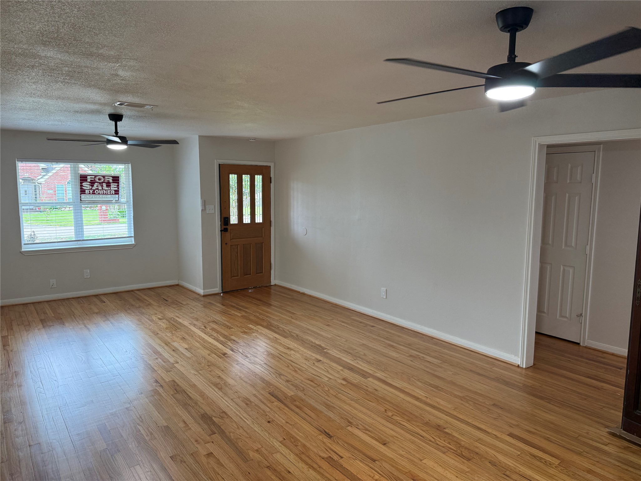 606 Wisconsin Street Property Photo 14