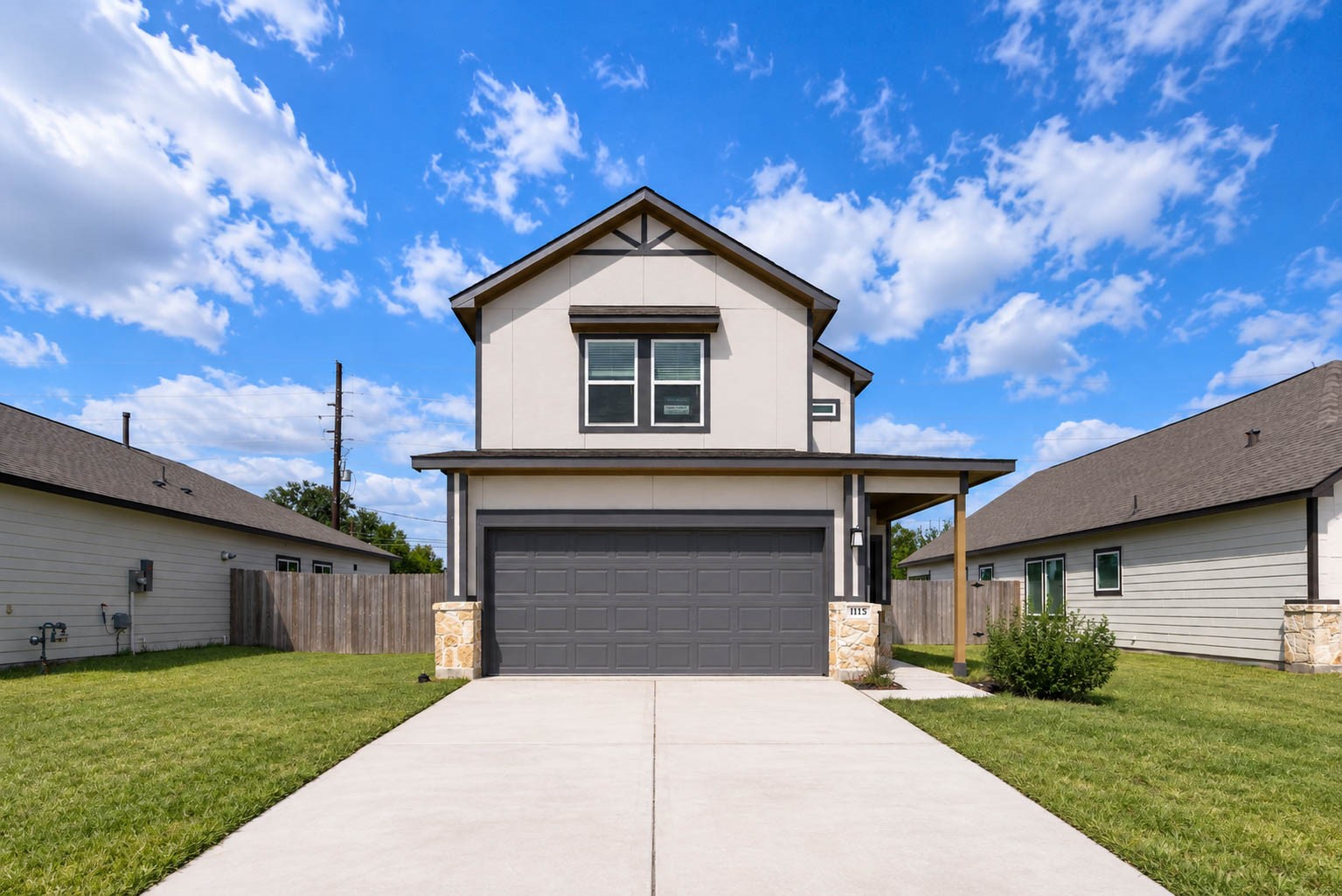 1115 Santee Court Property Photo 1