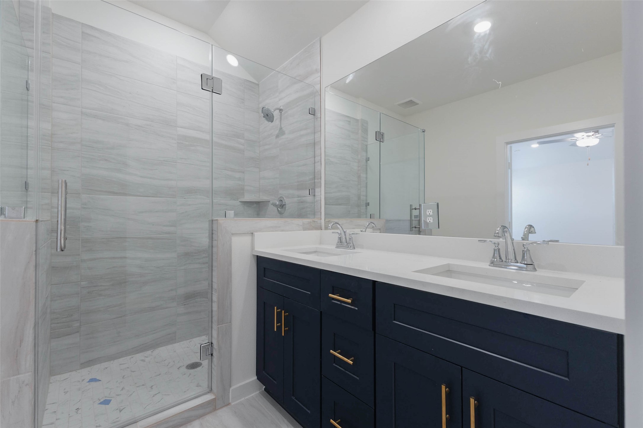 1115 Santee Court Property Photo 15