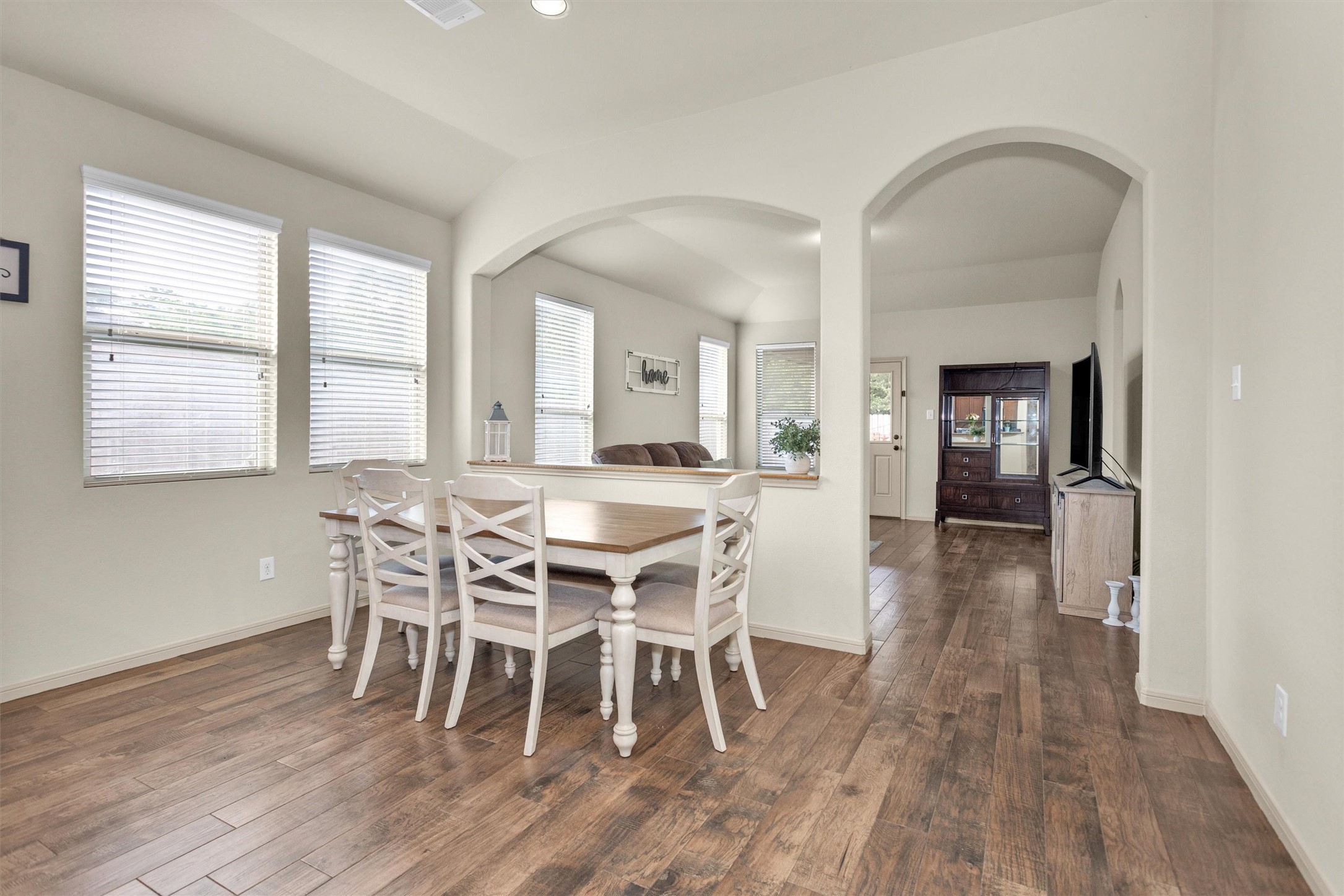 9934 Sterling Place Drive Property Photo 11