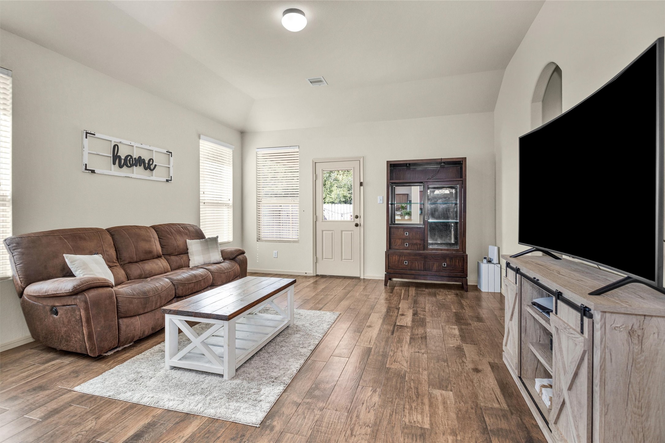 9934 Sterling Place Drive Property Photo 18
