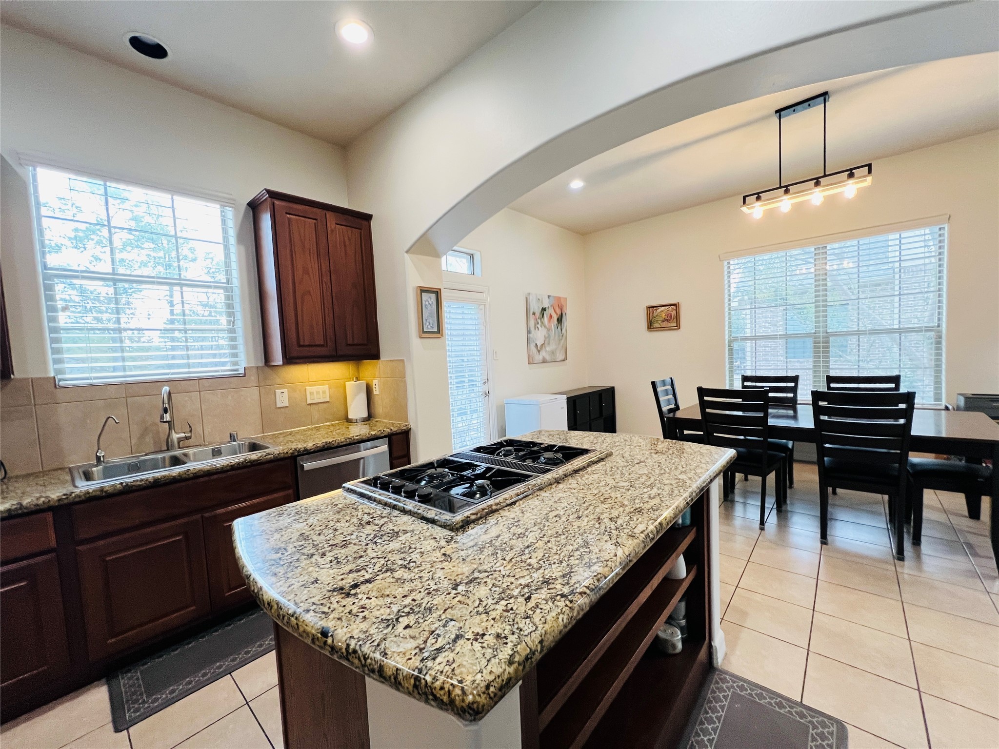 8018 Stoneyway Drive Property Photo 10