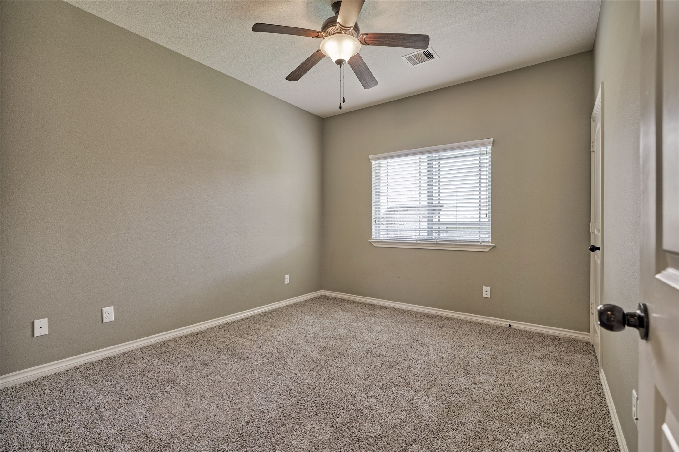 103 Bessie Price Owens Drive Property Photo 15