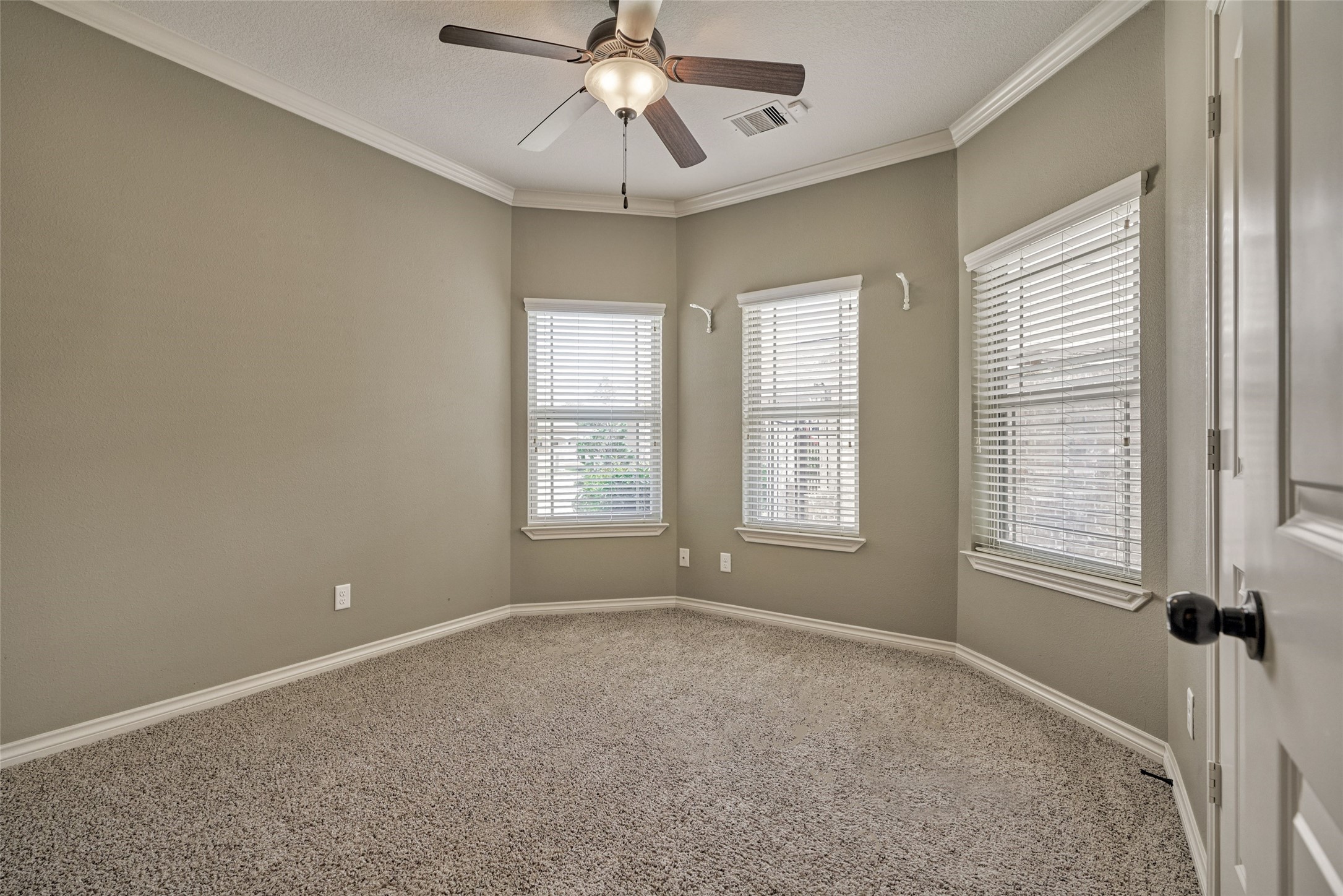 103 Bessie Price Owens Drive Property Photo 17