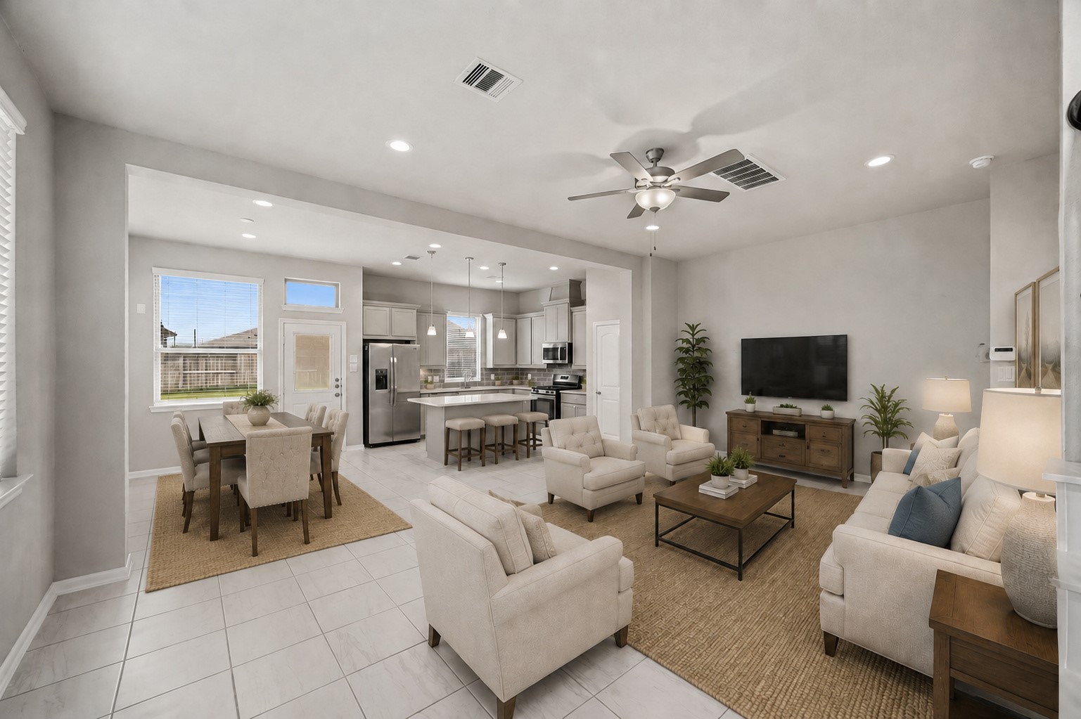 8718 Laurel Crest Drive Property Photo 4