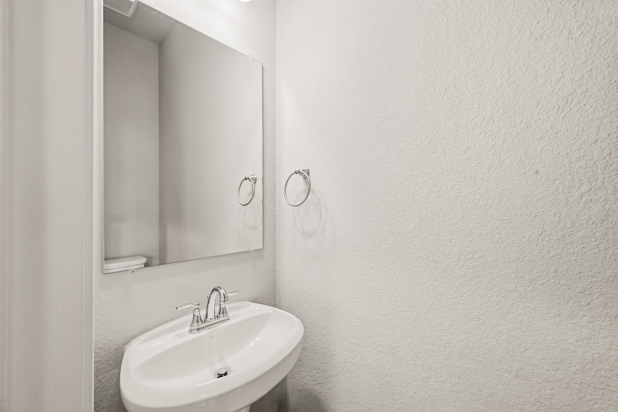 8718 Laurel Crest Drive Property Photo 13
