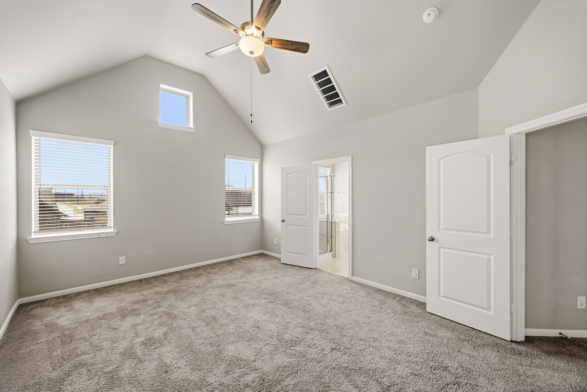 8718 Laurel Crest Drive Property Photo 21