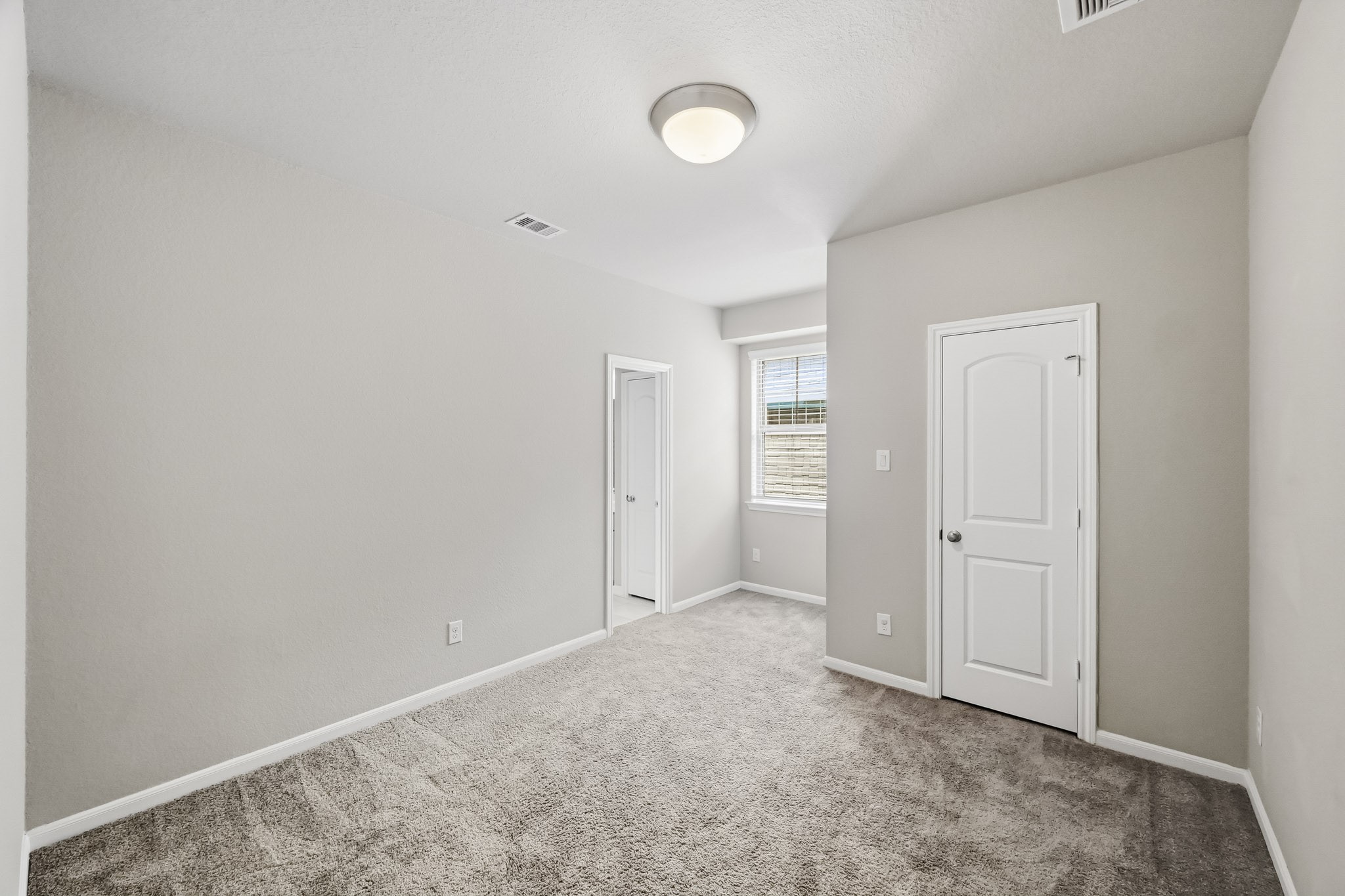 8718 Laurel Crest Drive Property Photo 30