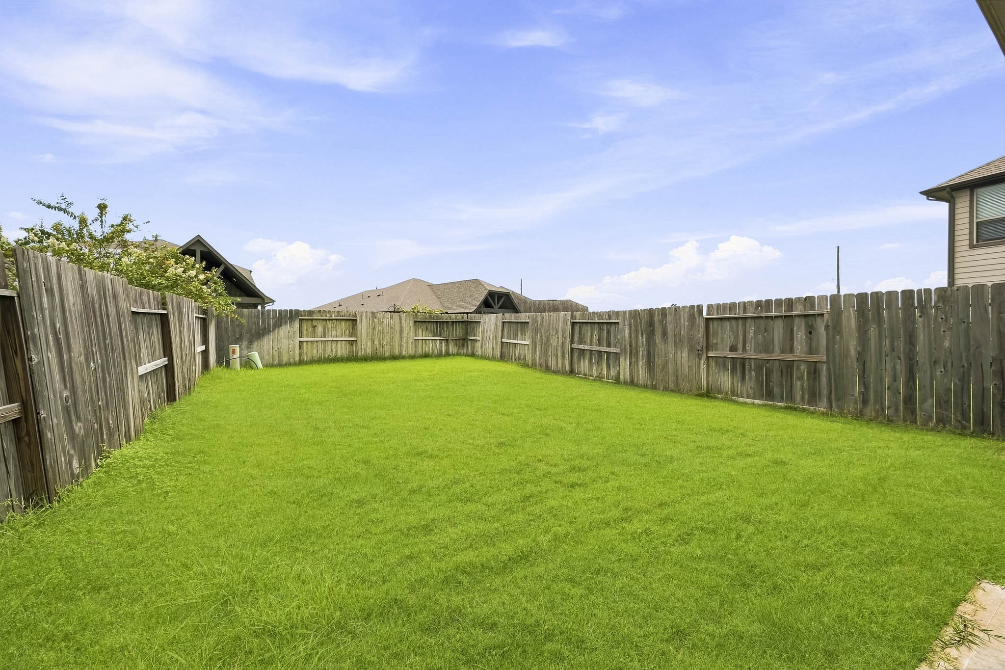 8718 Laurel Crest Drive Property Photo 33