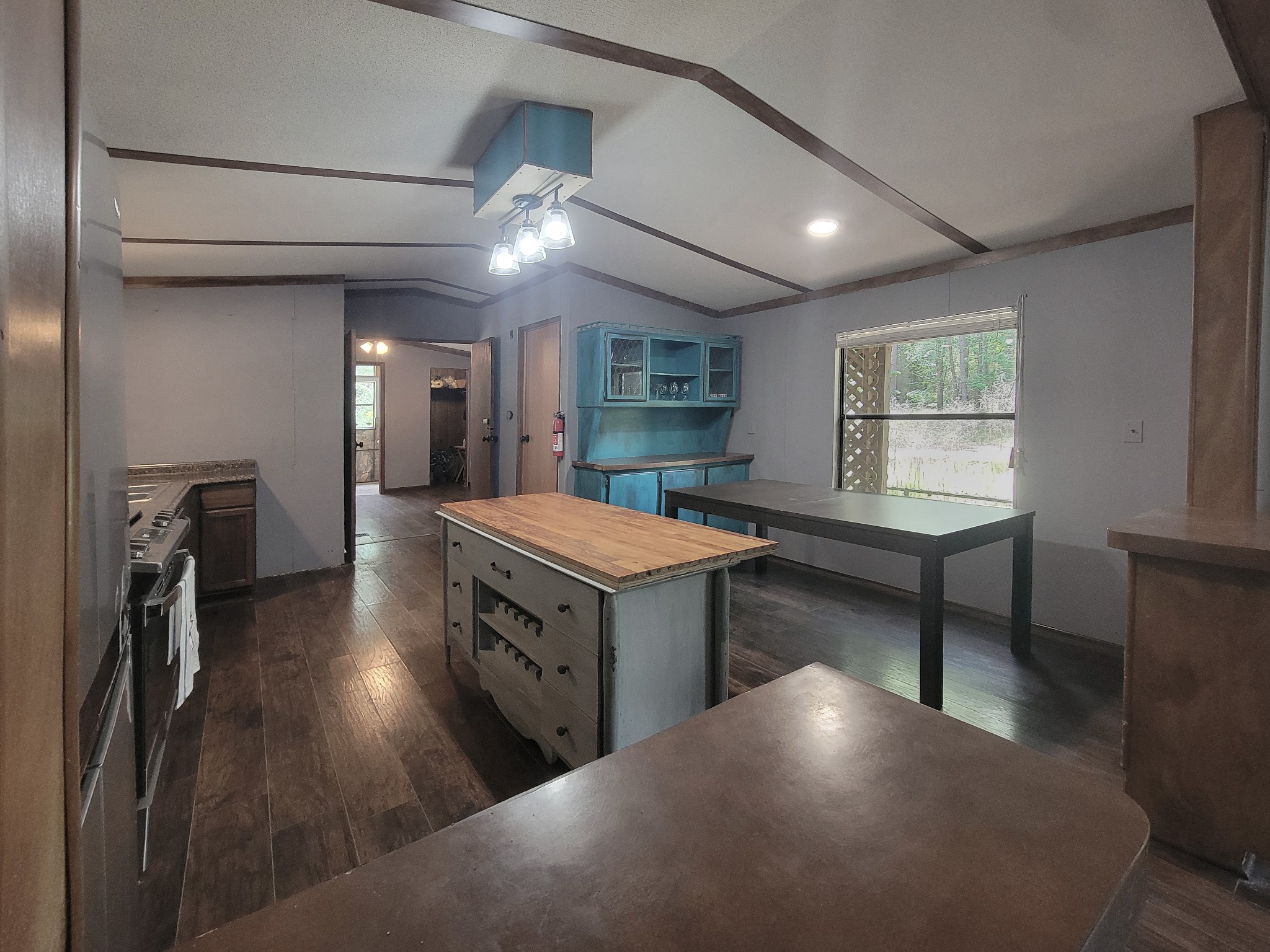 124 Mockingbird Lane Property Photo 6