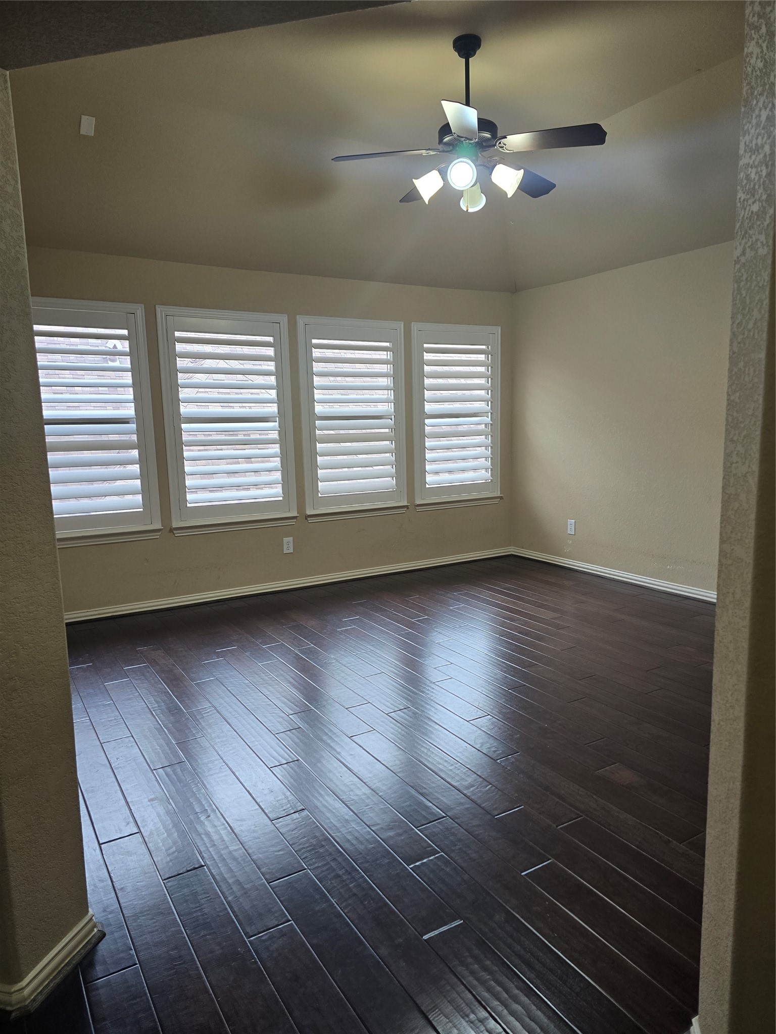 18434 N Settlers Shore Drive Property Photo 5