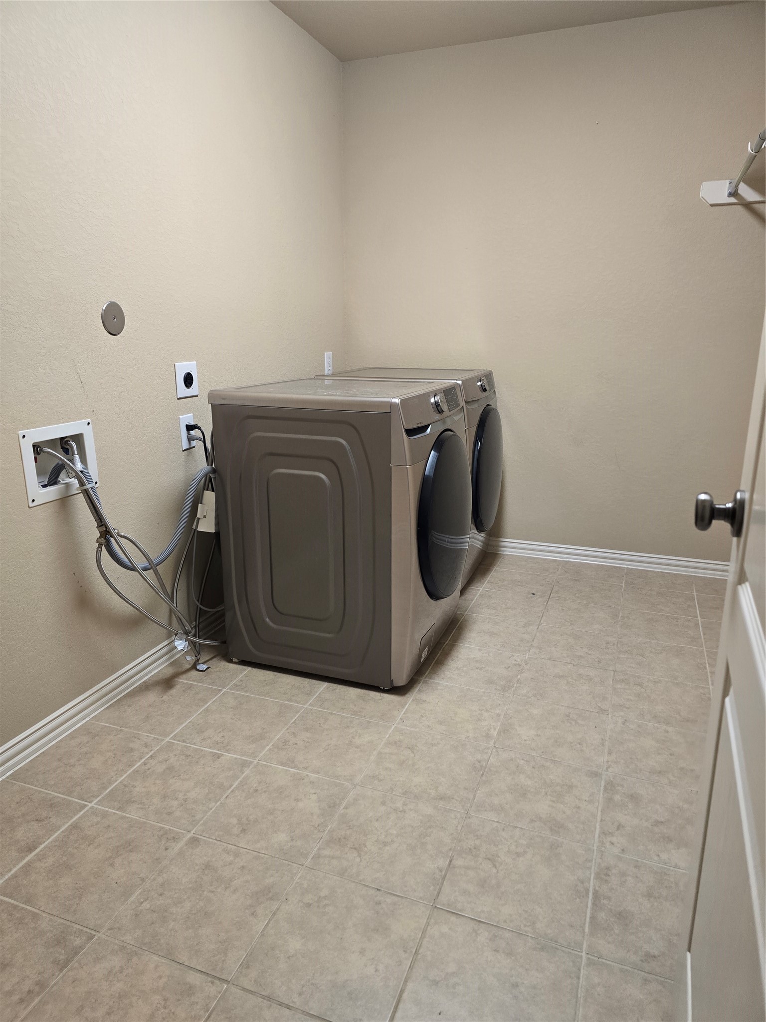 18434 N Settlers Shore Drive Property Photo 9