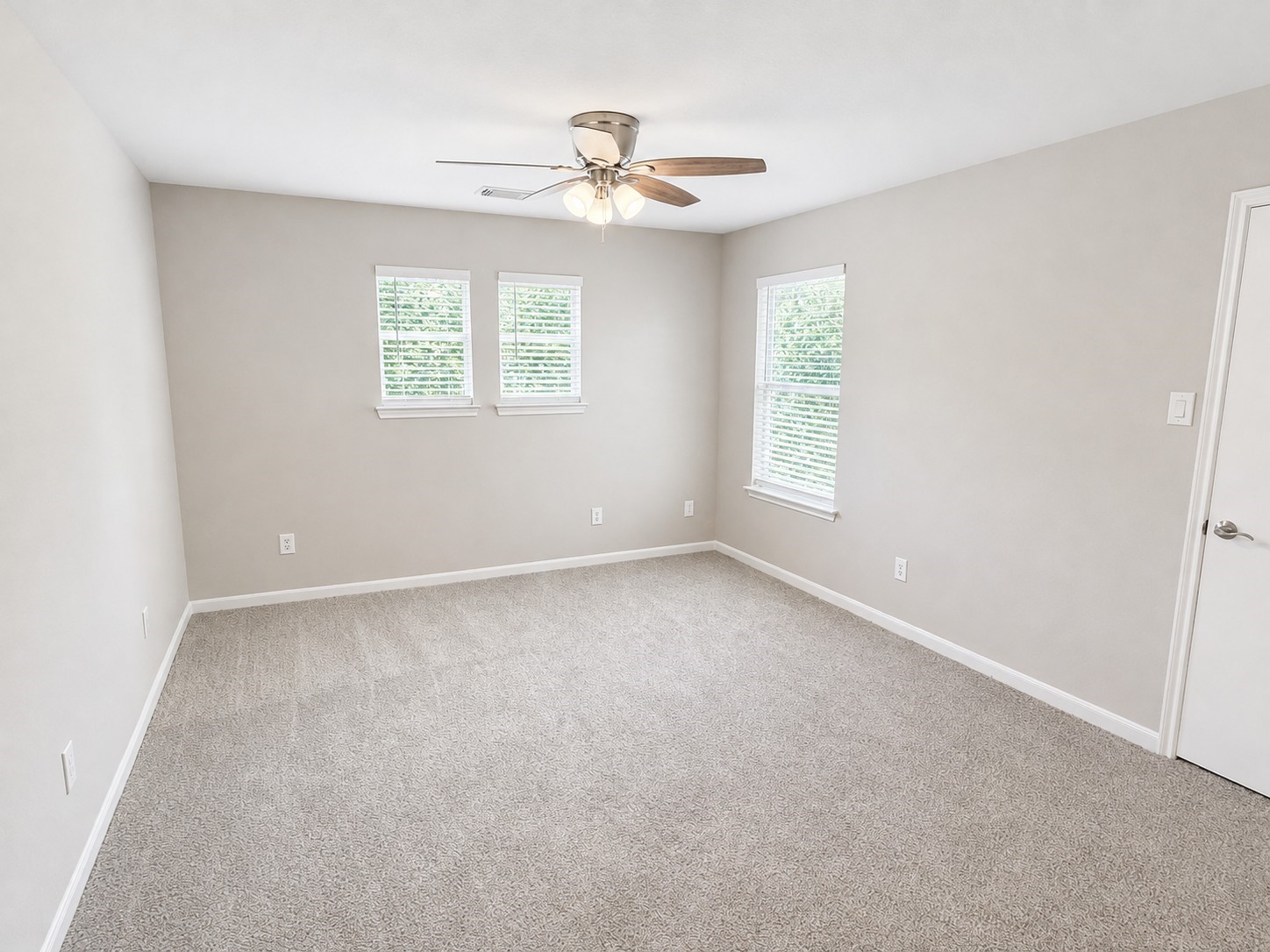 19319 Bold River Road Property Photo 5