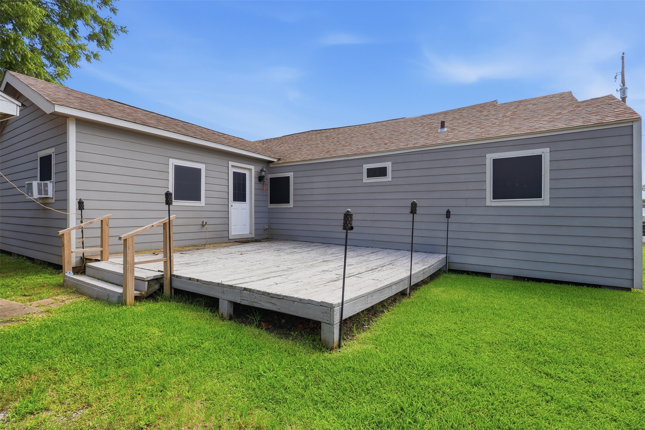 515 Riggs Street Property Photo 8