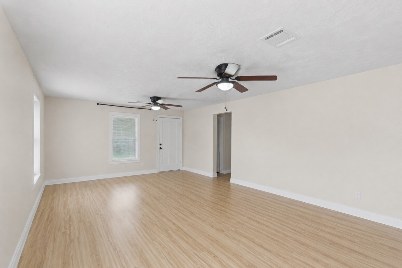515 Riggs Street Property Photo 9