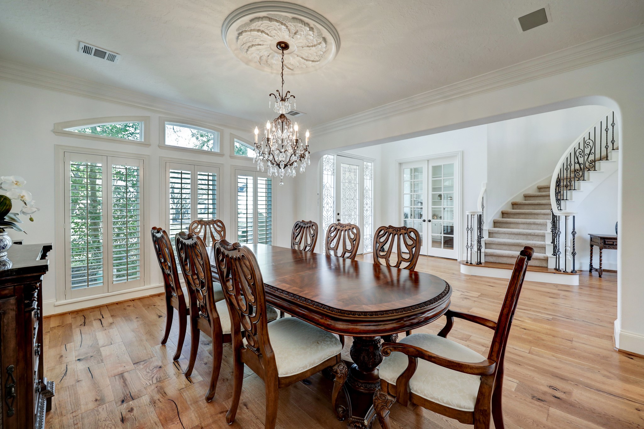 1631 Lakeshore Way Property Photo 8