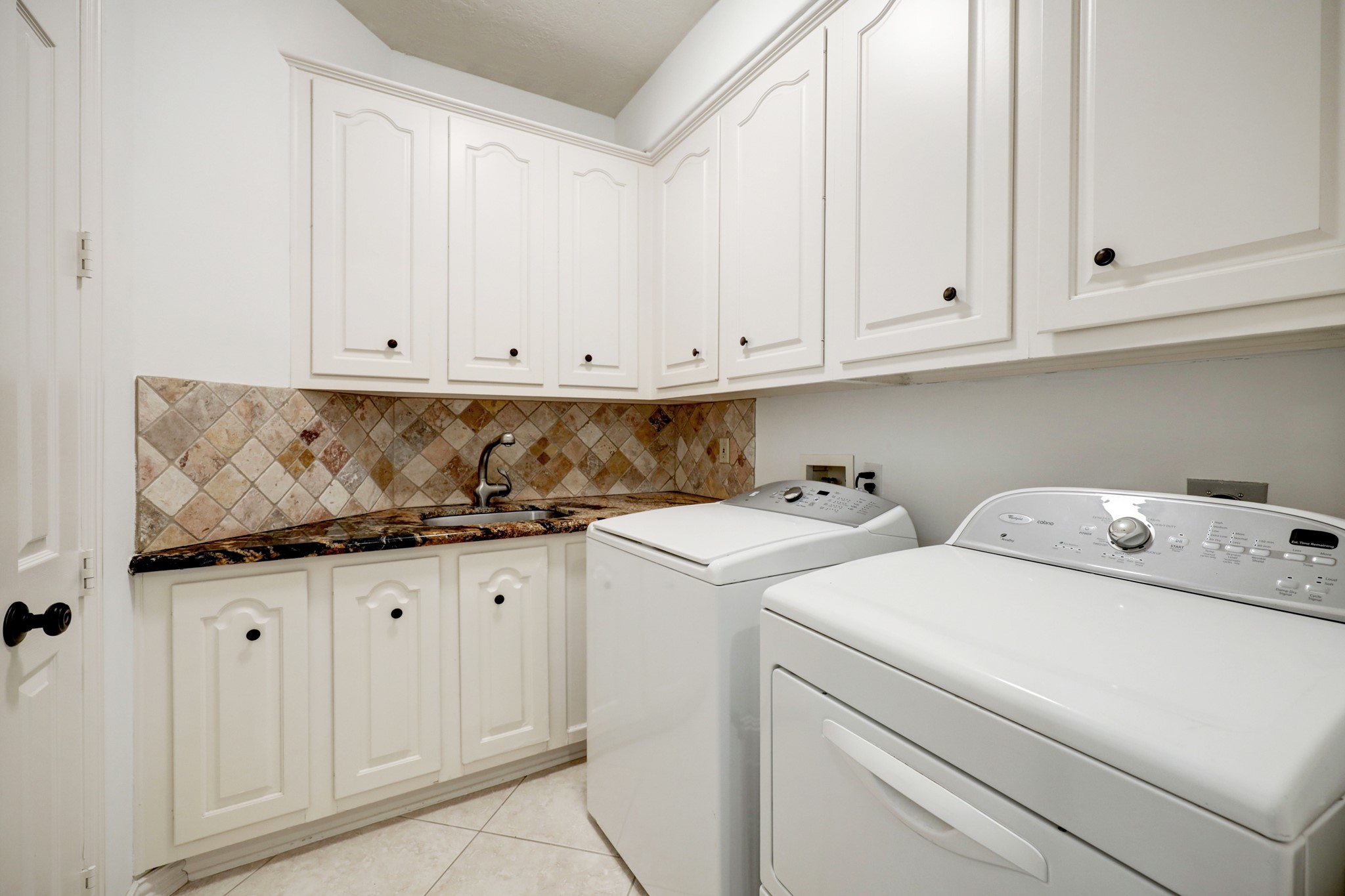 1631 Lakeshore Way Property Photo 38