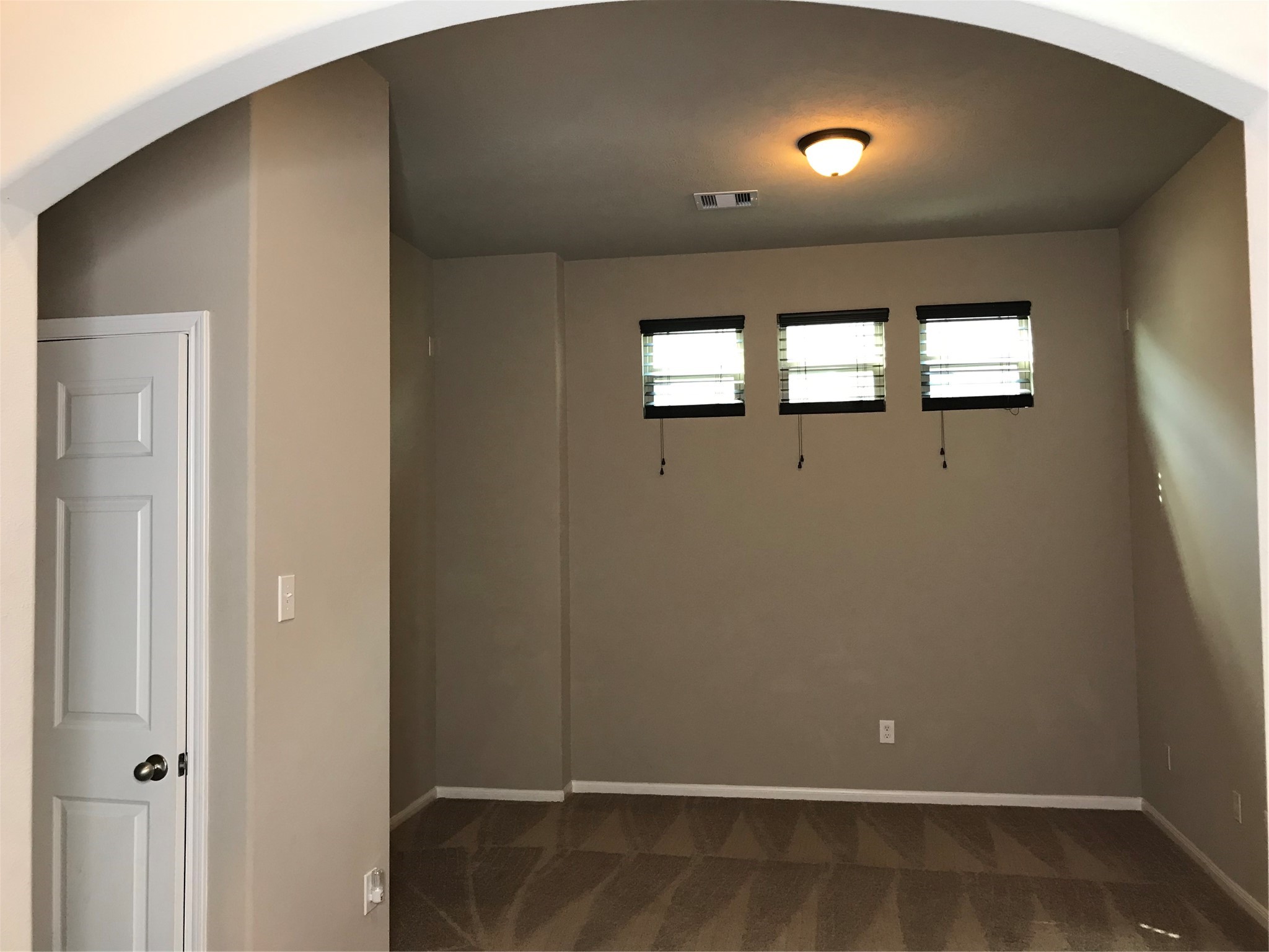 21734 Cascade Hollow Lane Property Photo 4
