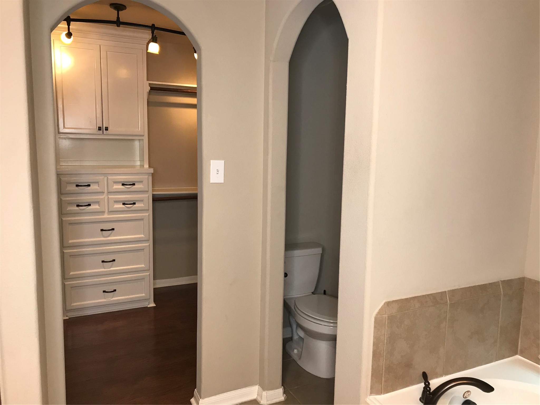 21734 Cascade Hollow Lane Property Photo 19