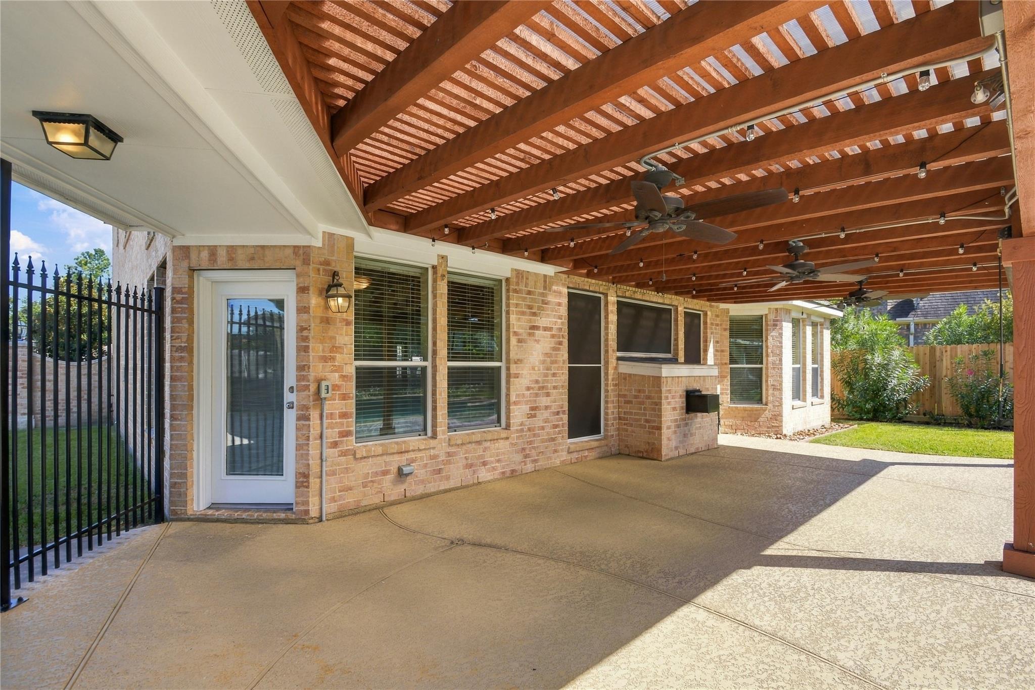 8403 Glenn Elm Drive Property Photo 33