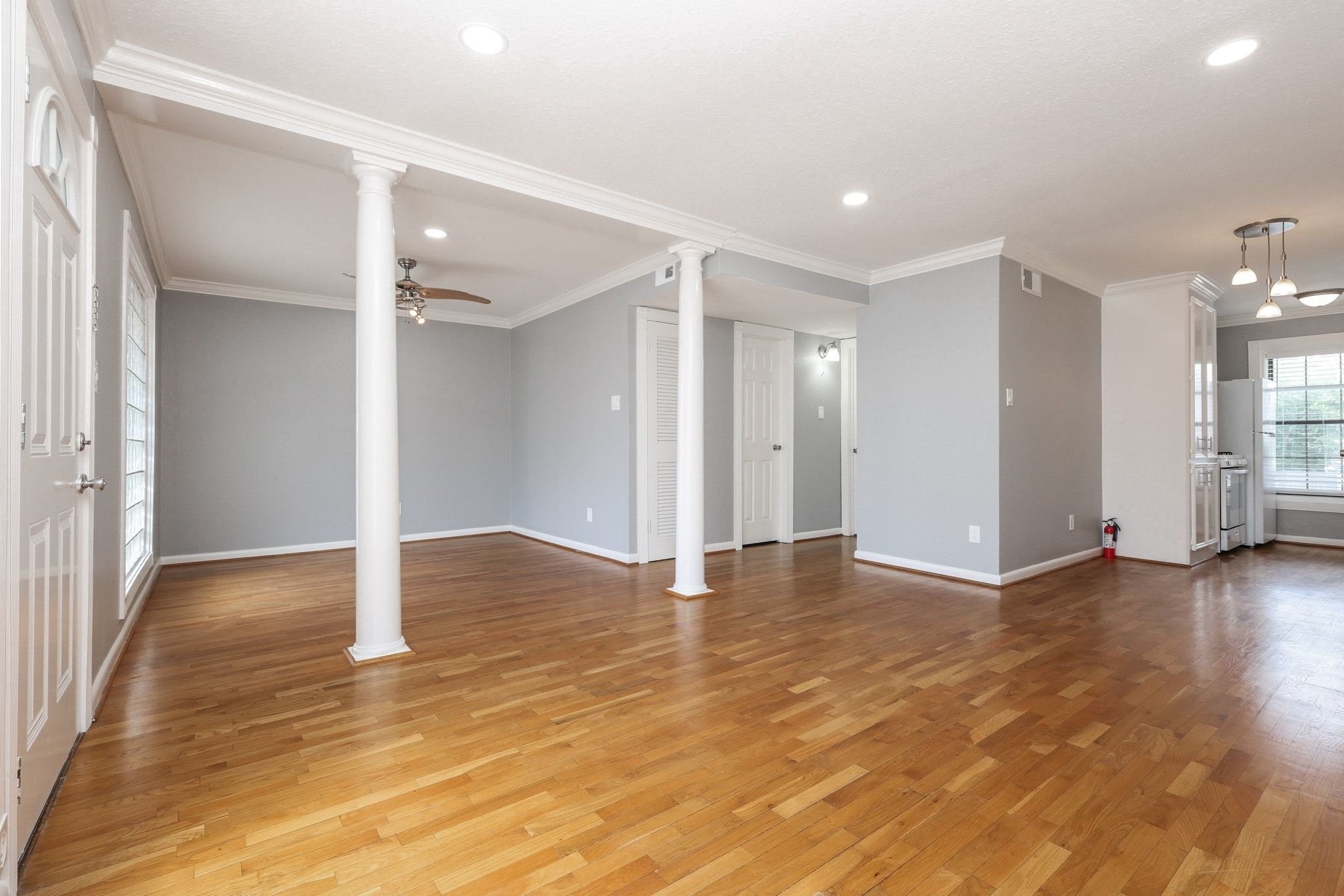 2919 Wentworth Street D Property Photo 5