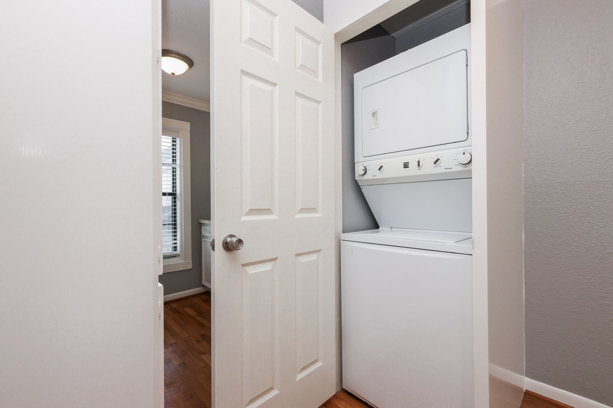 2919 Wentworth Street D Property Photo 11